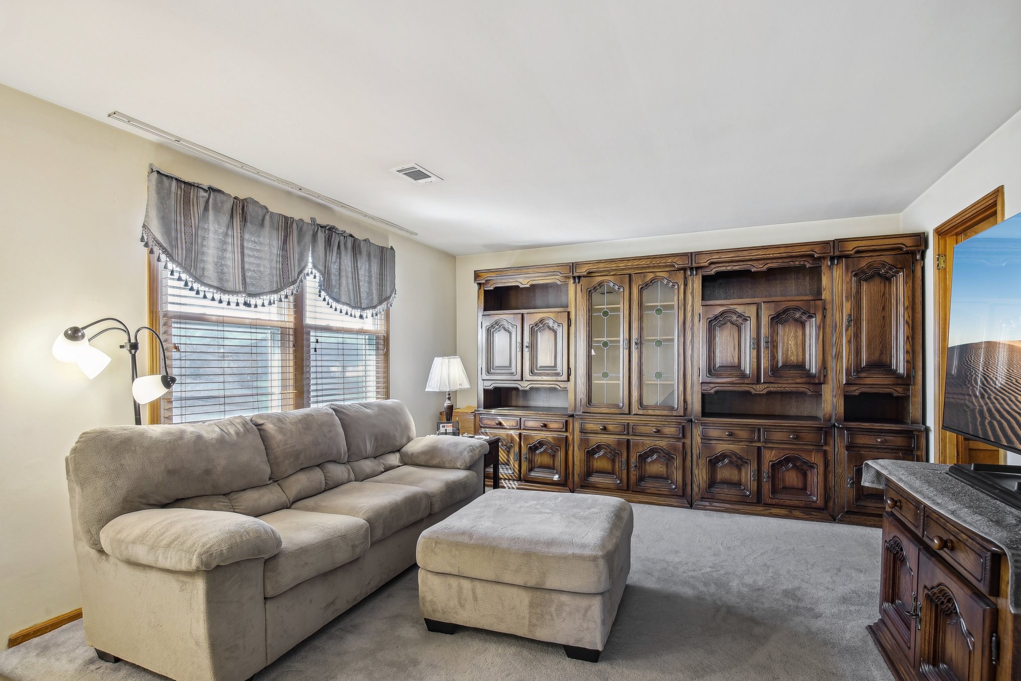4702 Lori Dr