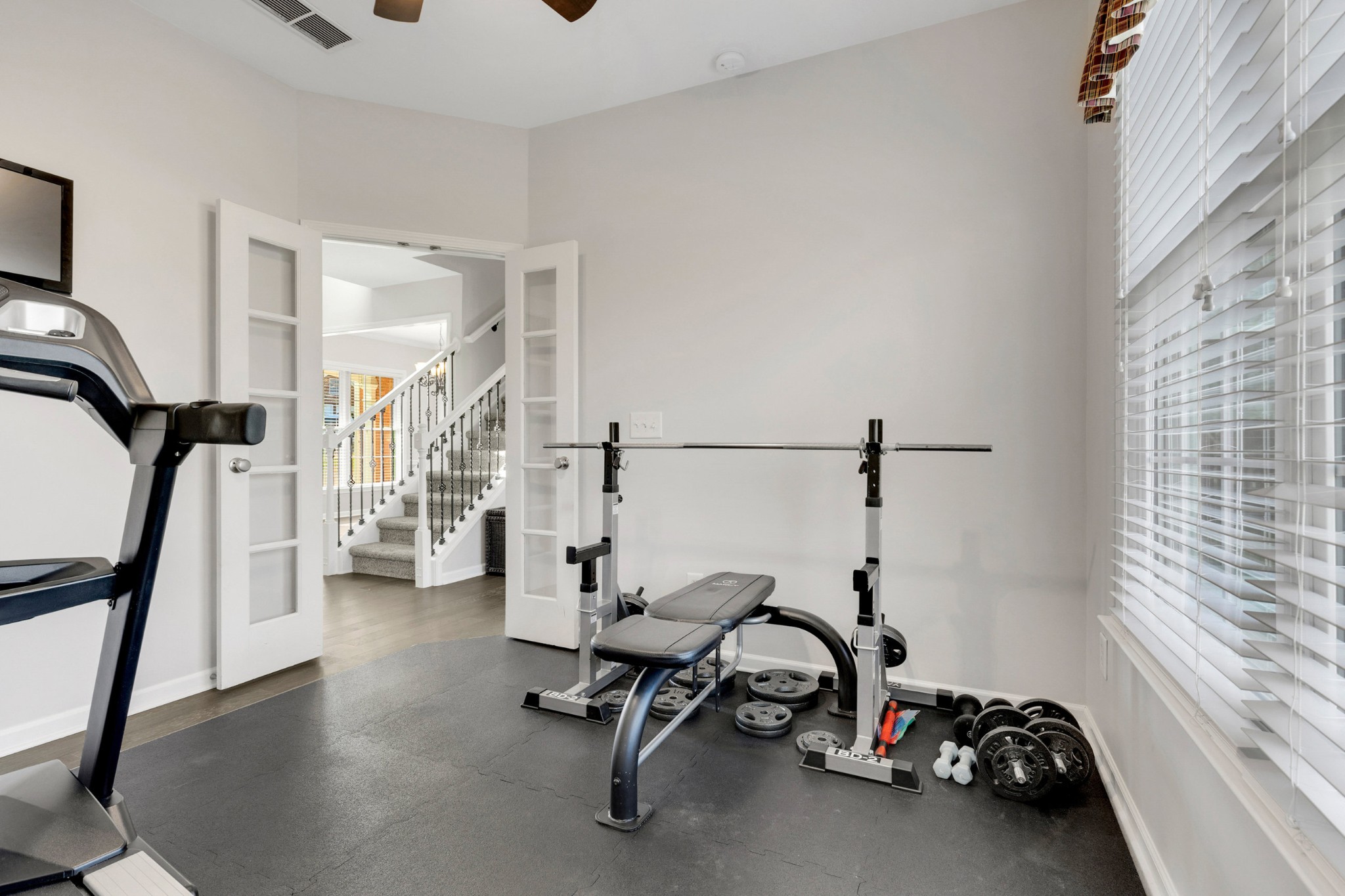 2406 Betsy Ross Dr