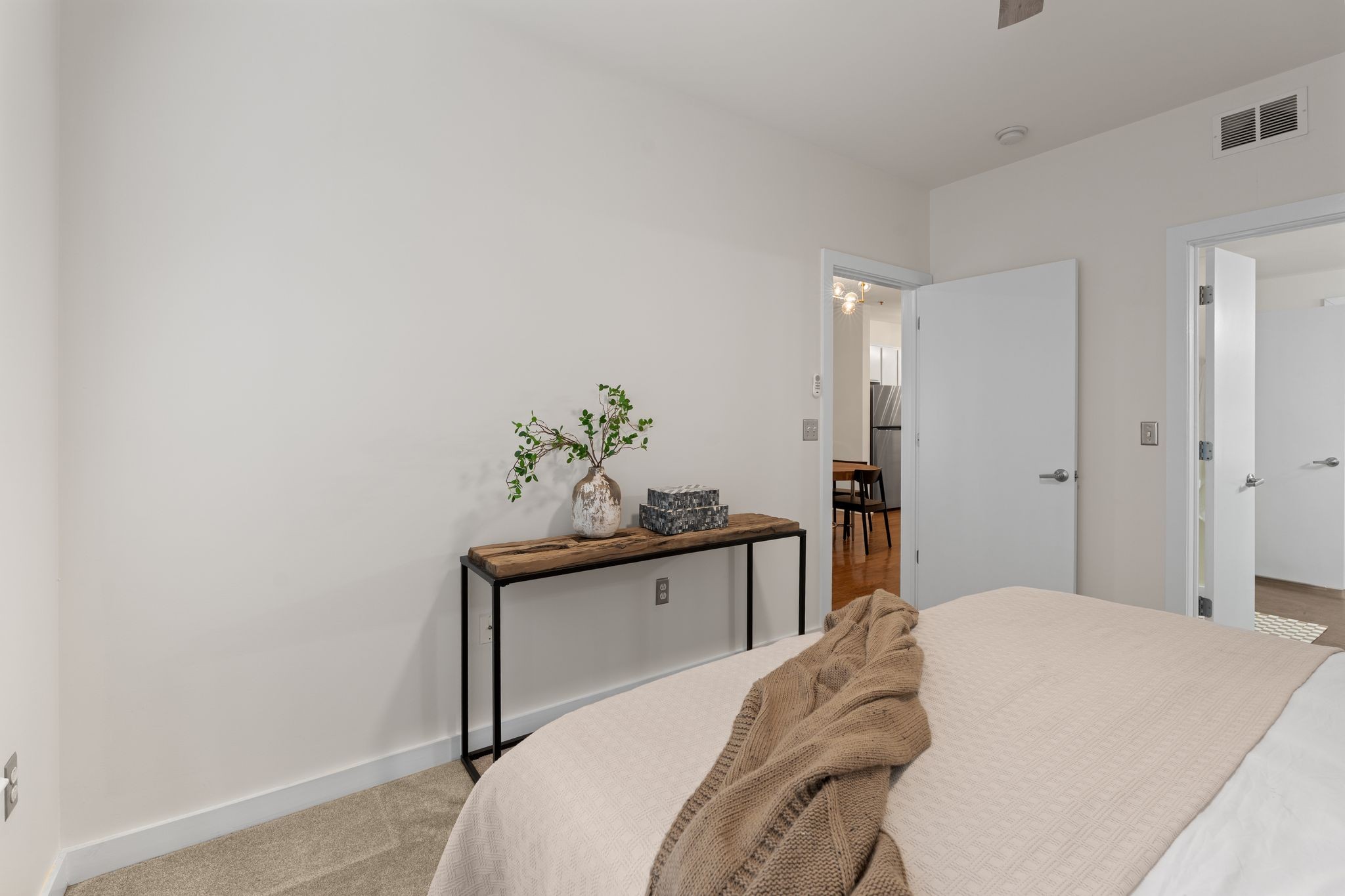 1803 Broadway Unit: 219