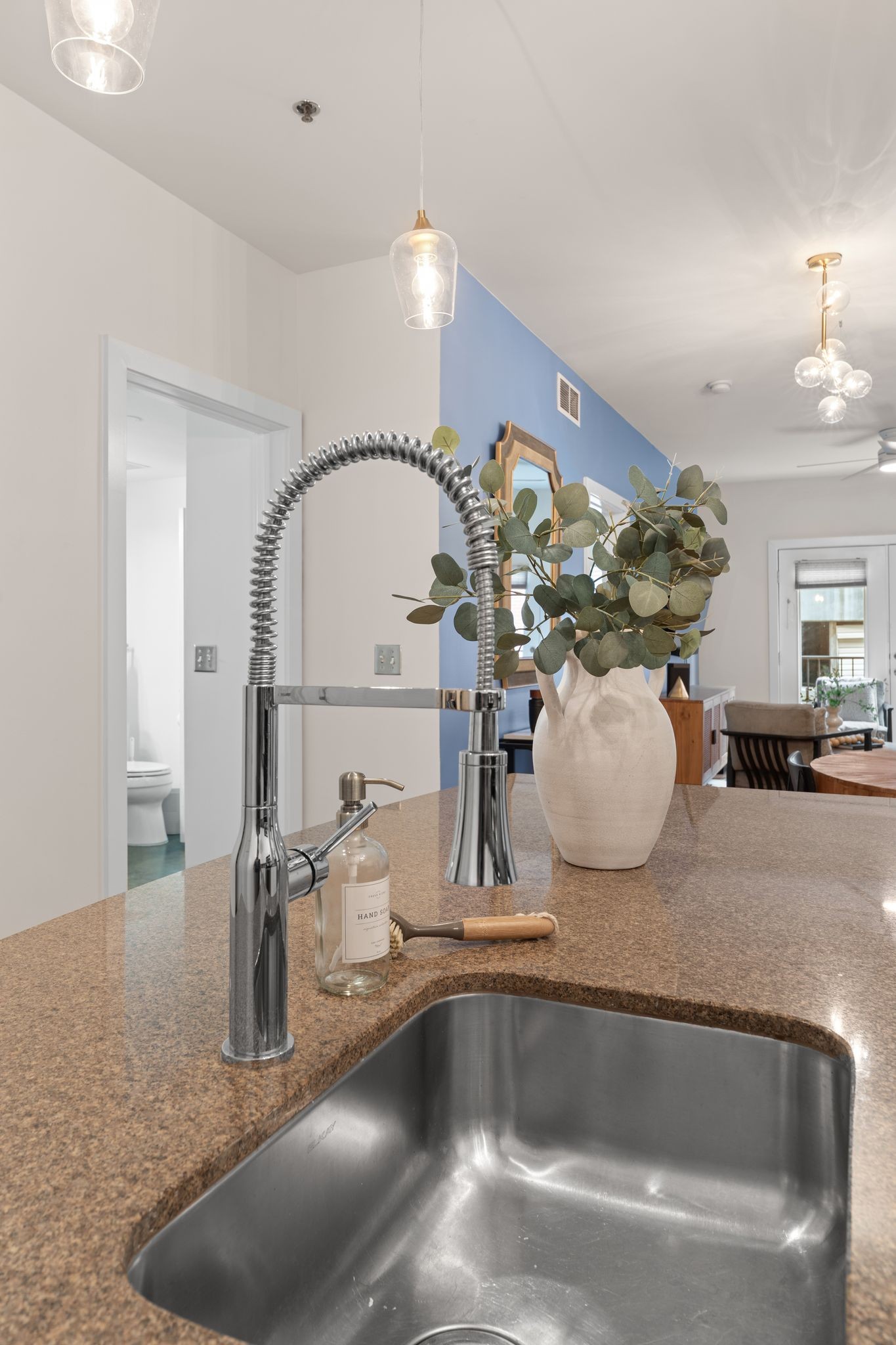1803 Broadway Unit: 219