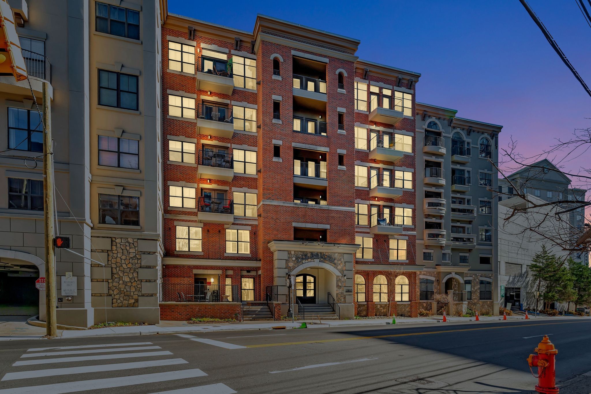 1803 Broadway Unit: 219