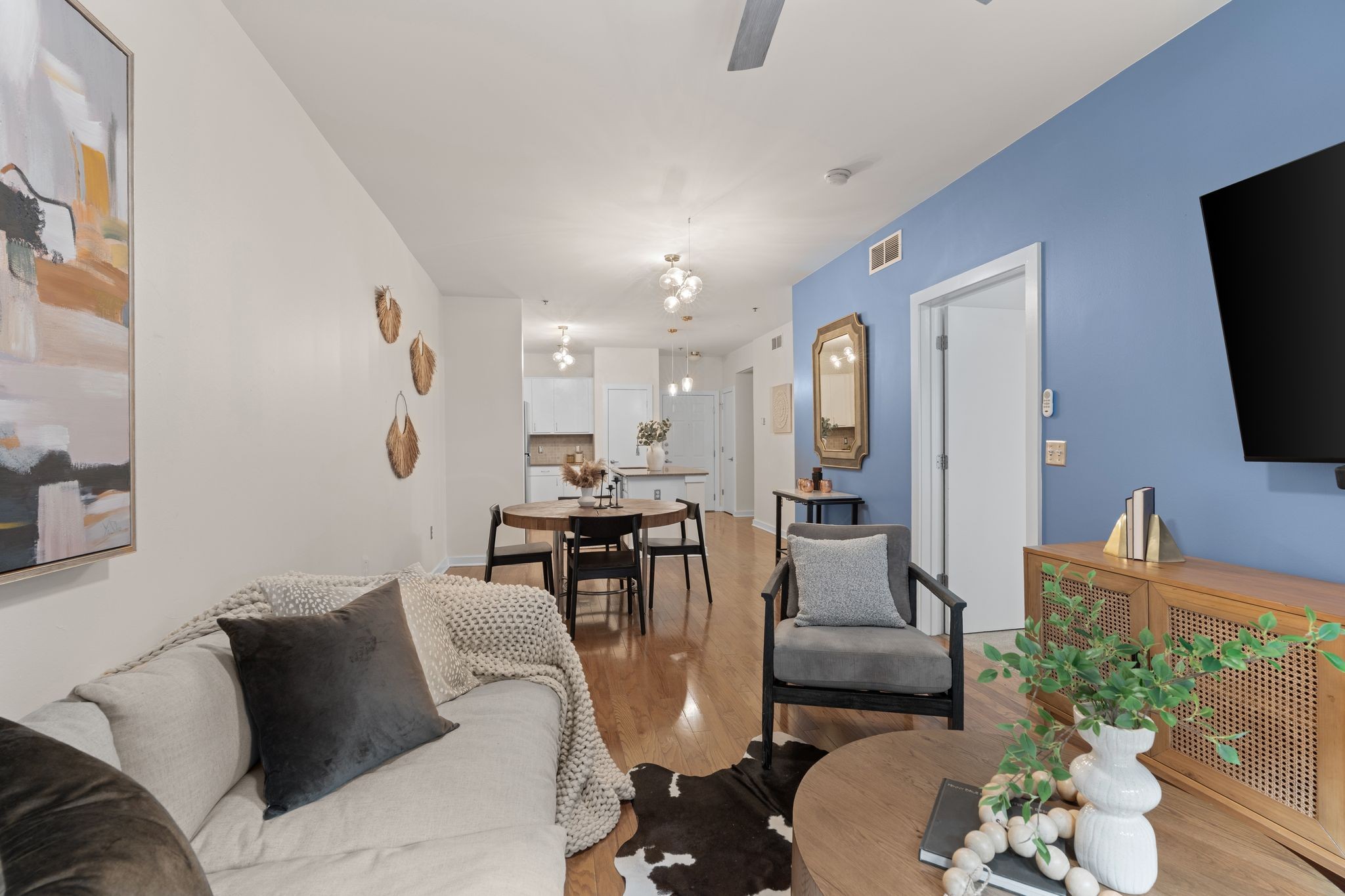 1803 Broadway Unit: 219