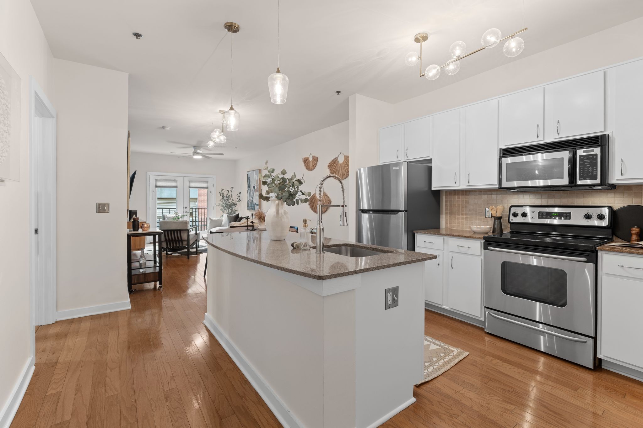 1803 Broadway Unit: 219