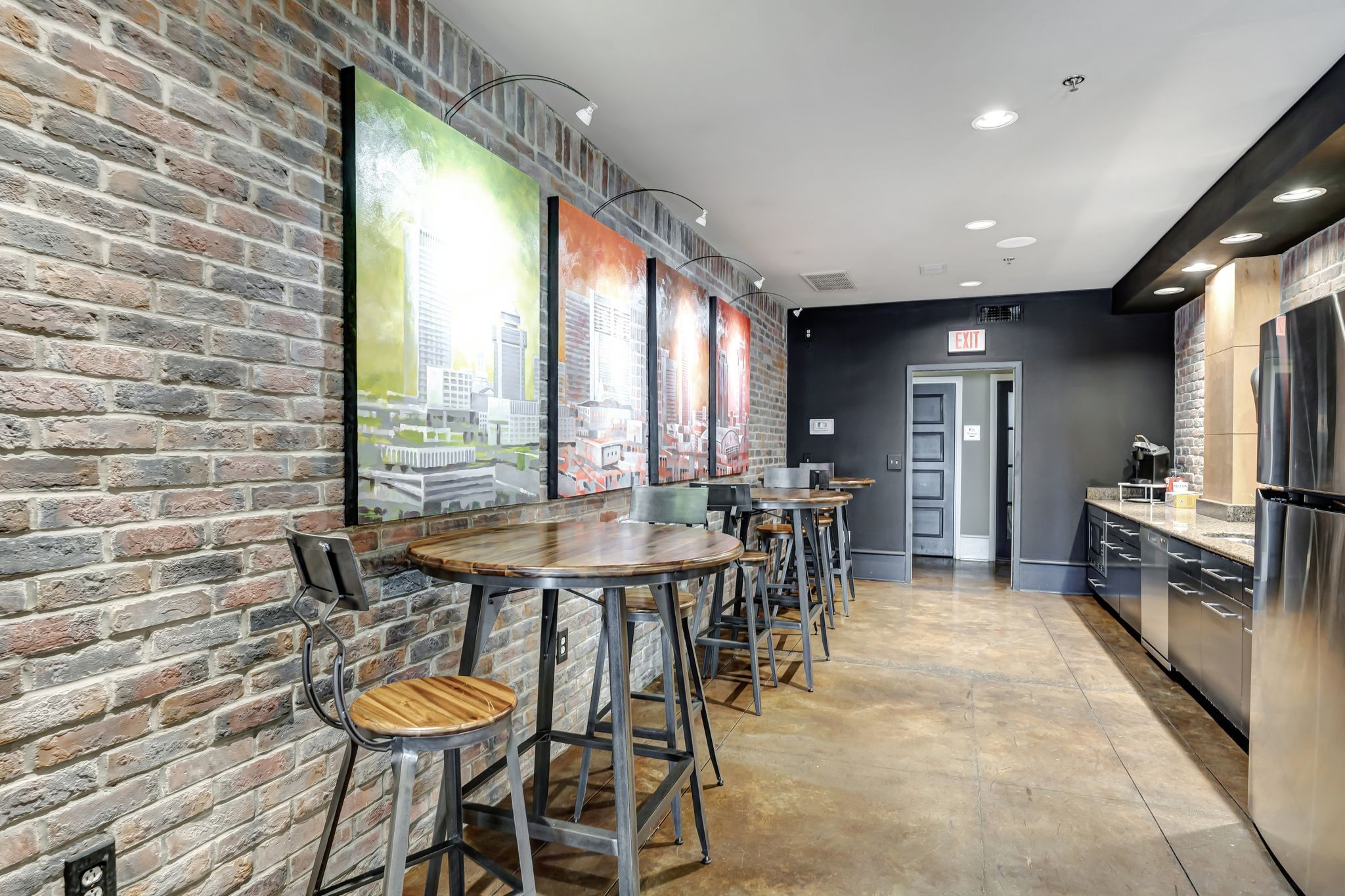 1803 Broadway Unit: 219