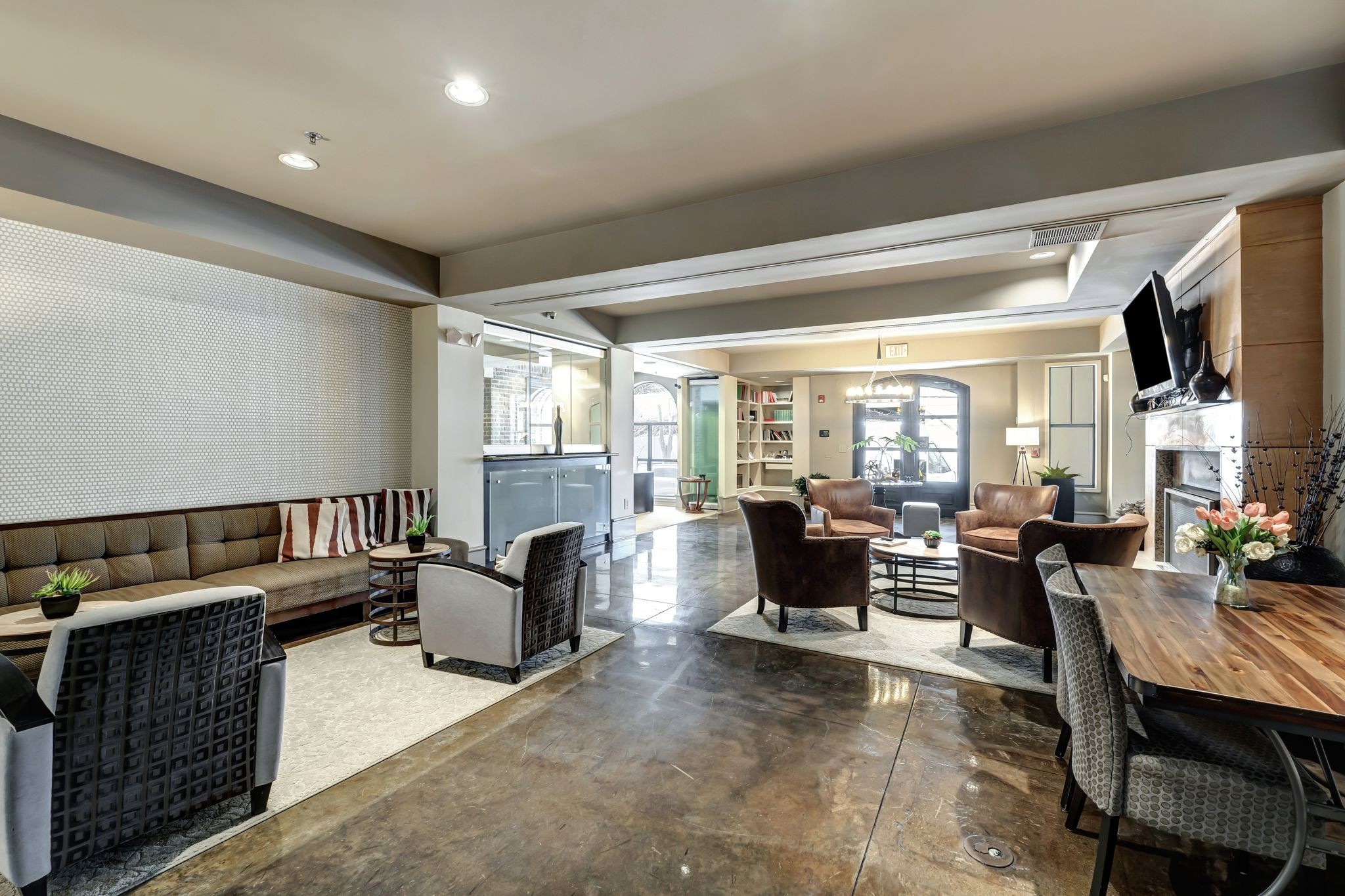 1803 Broadway Unit: 219