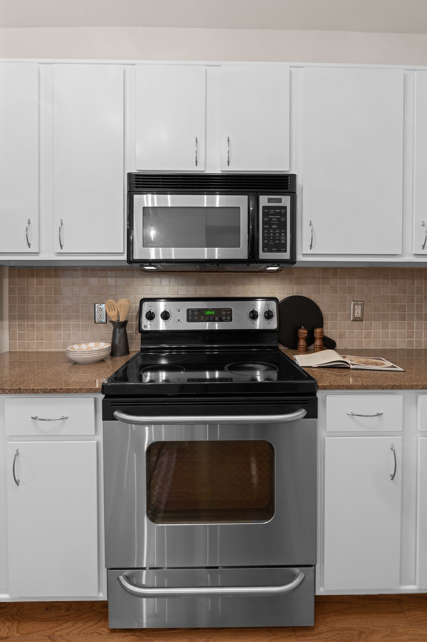 1803 Broadway Unit: 219