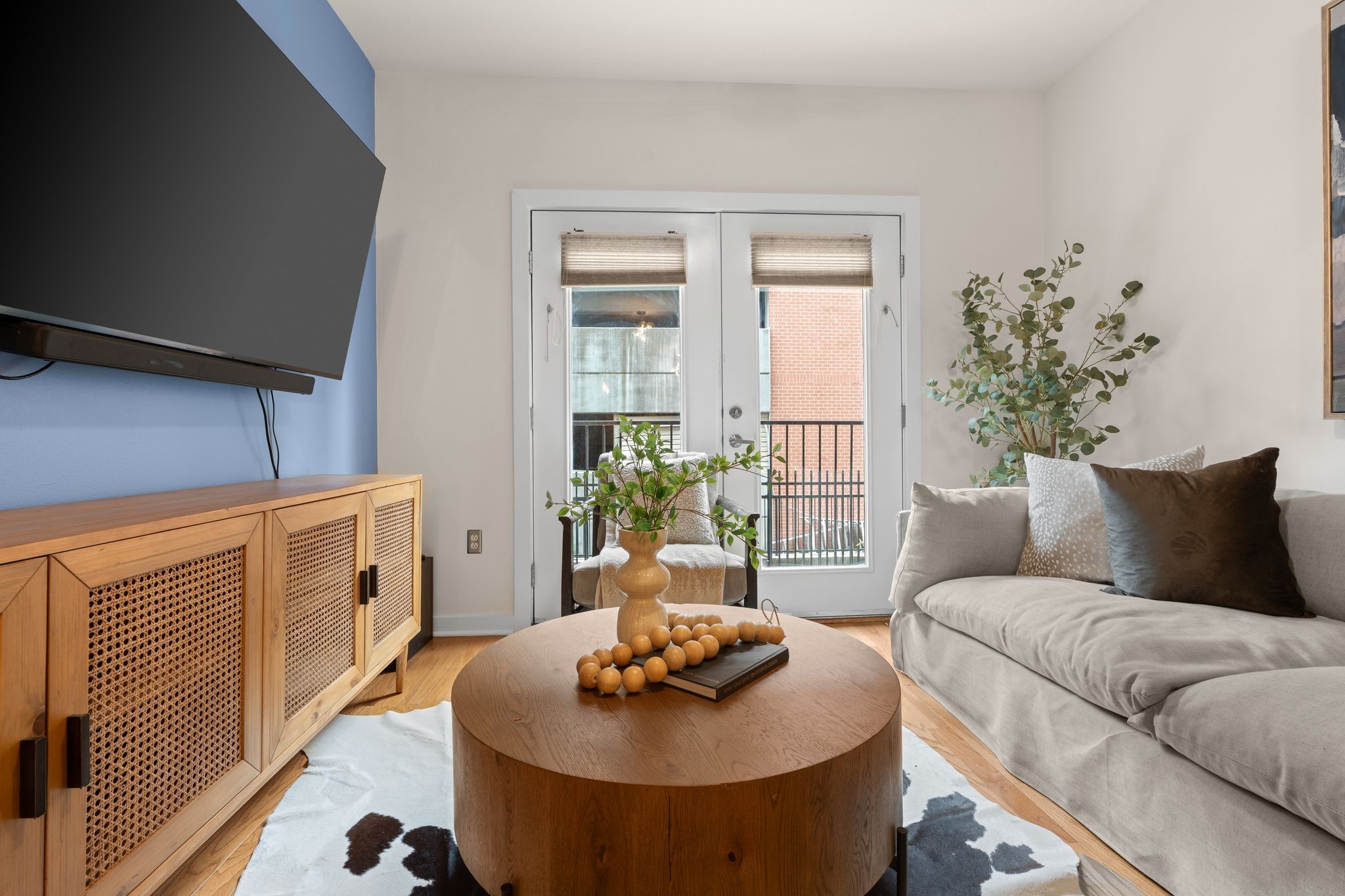 1803 Broadway Unit: 219