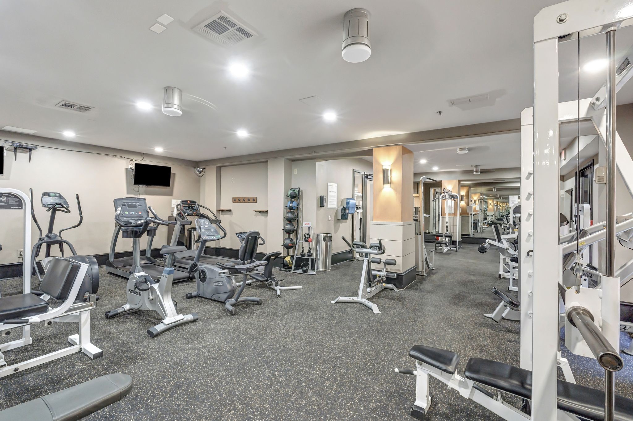 1803 Broadway Unit: 219