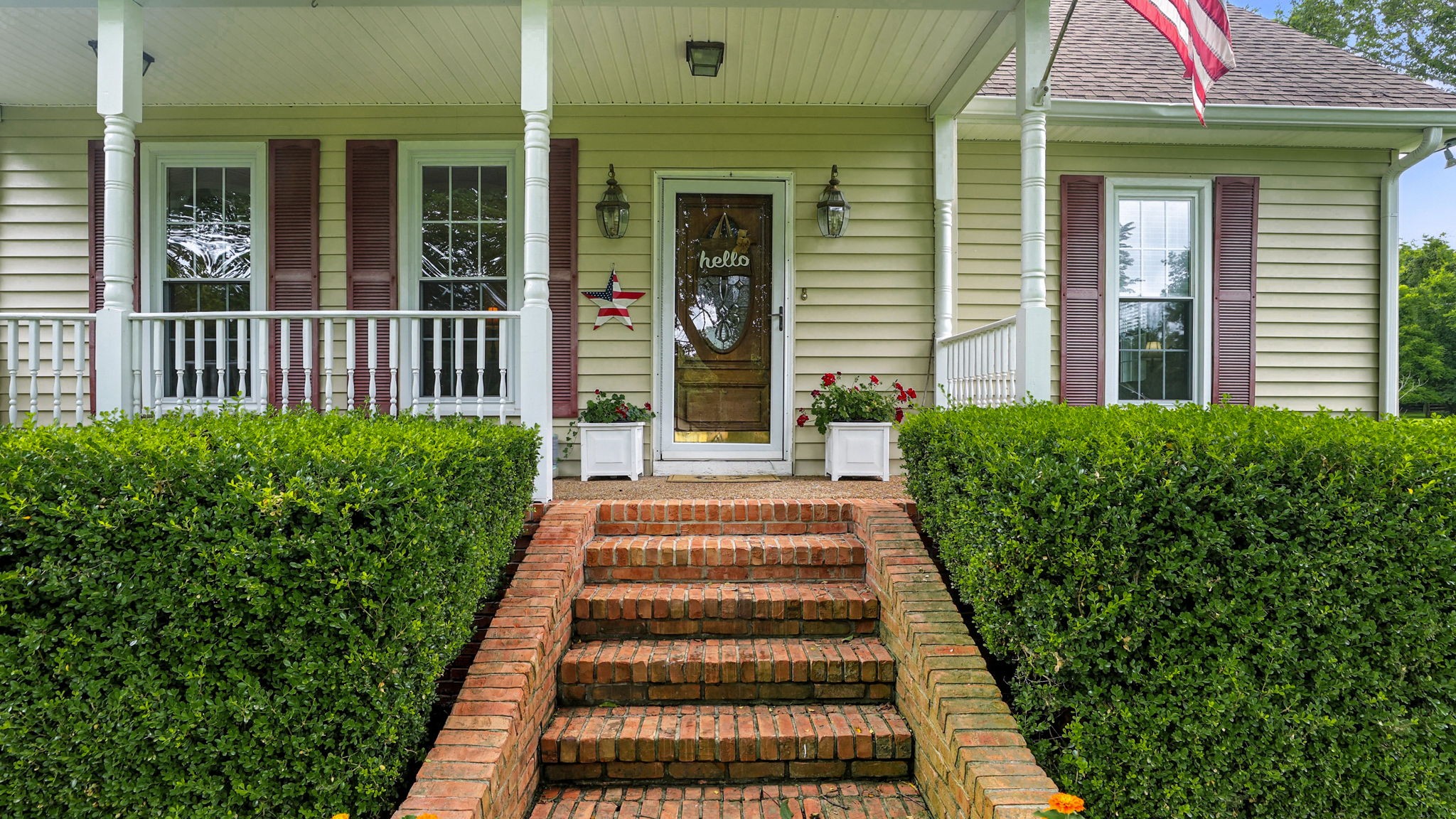 1420 Dickerson Bay Dr