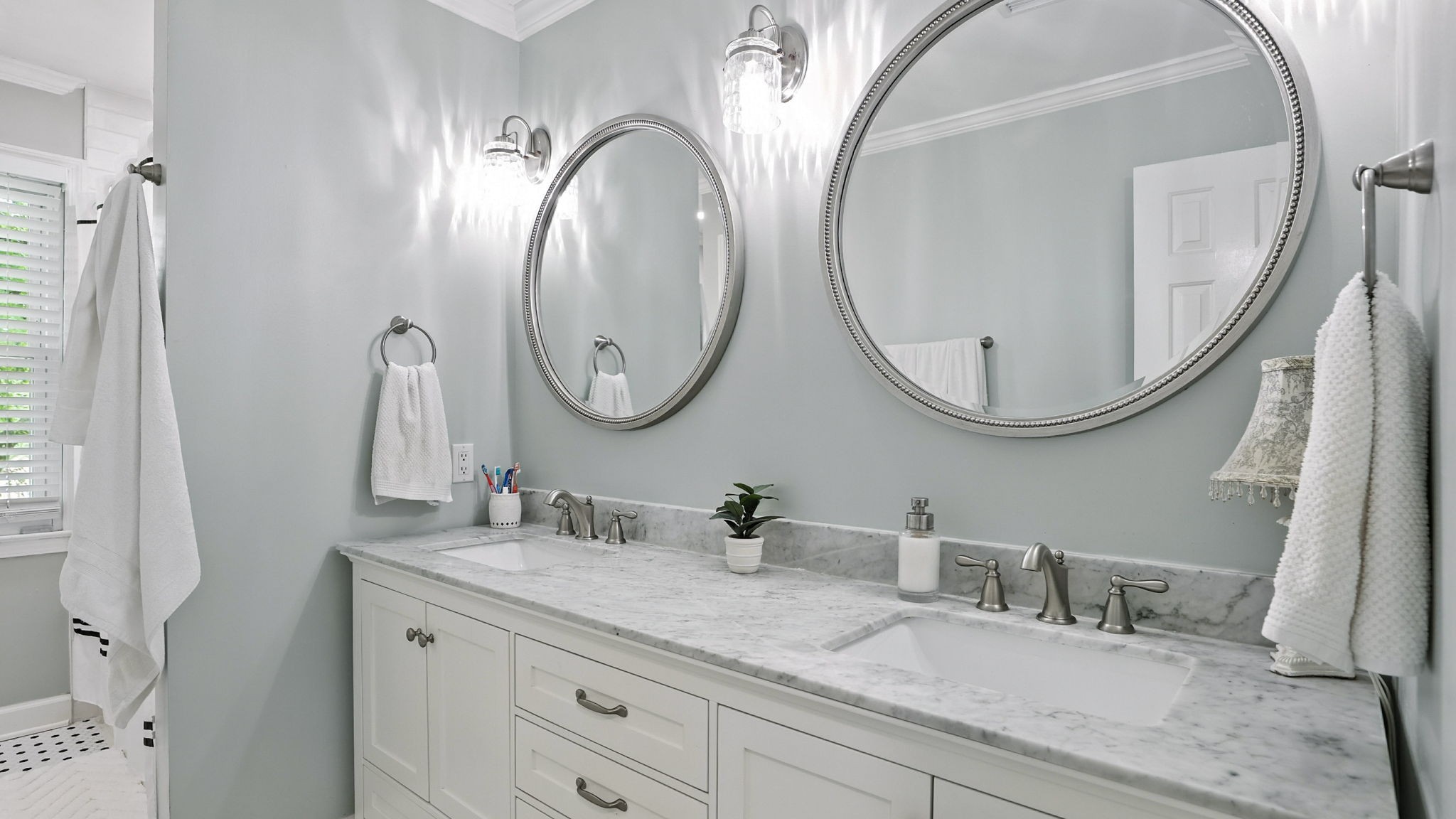 1420 Dickerson Bay Dr