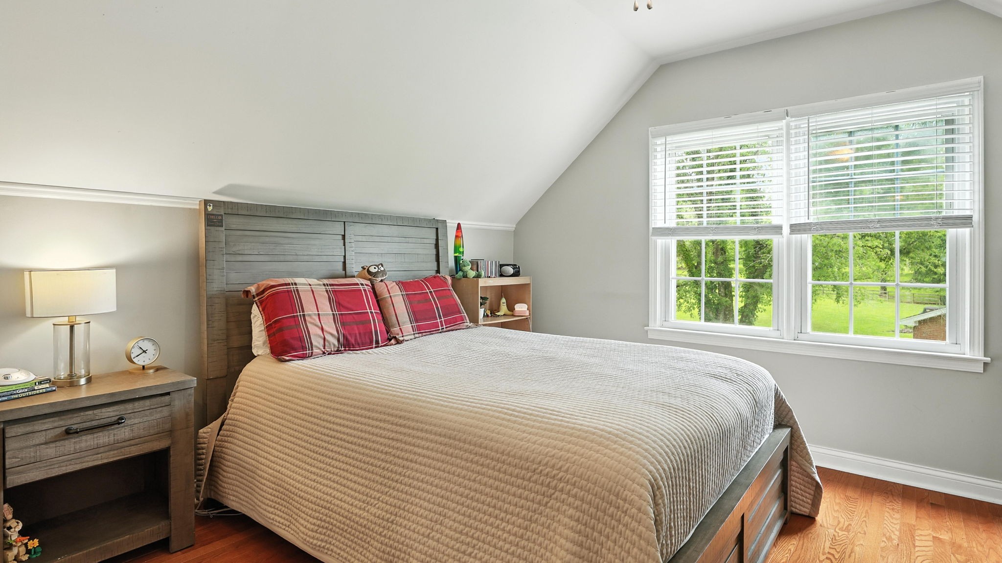 1420 Dickerson Bay Dr