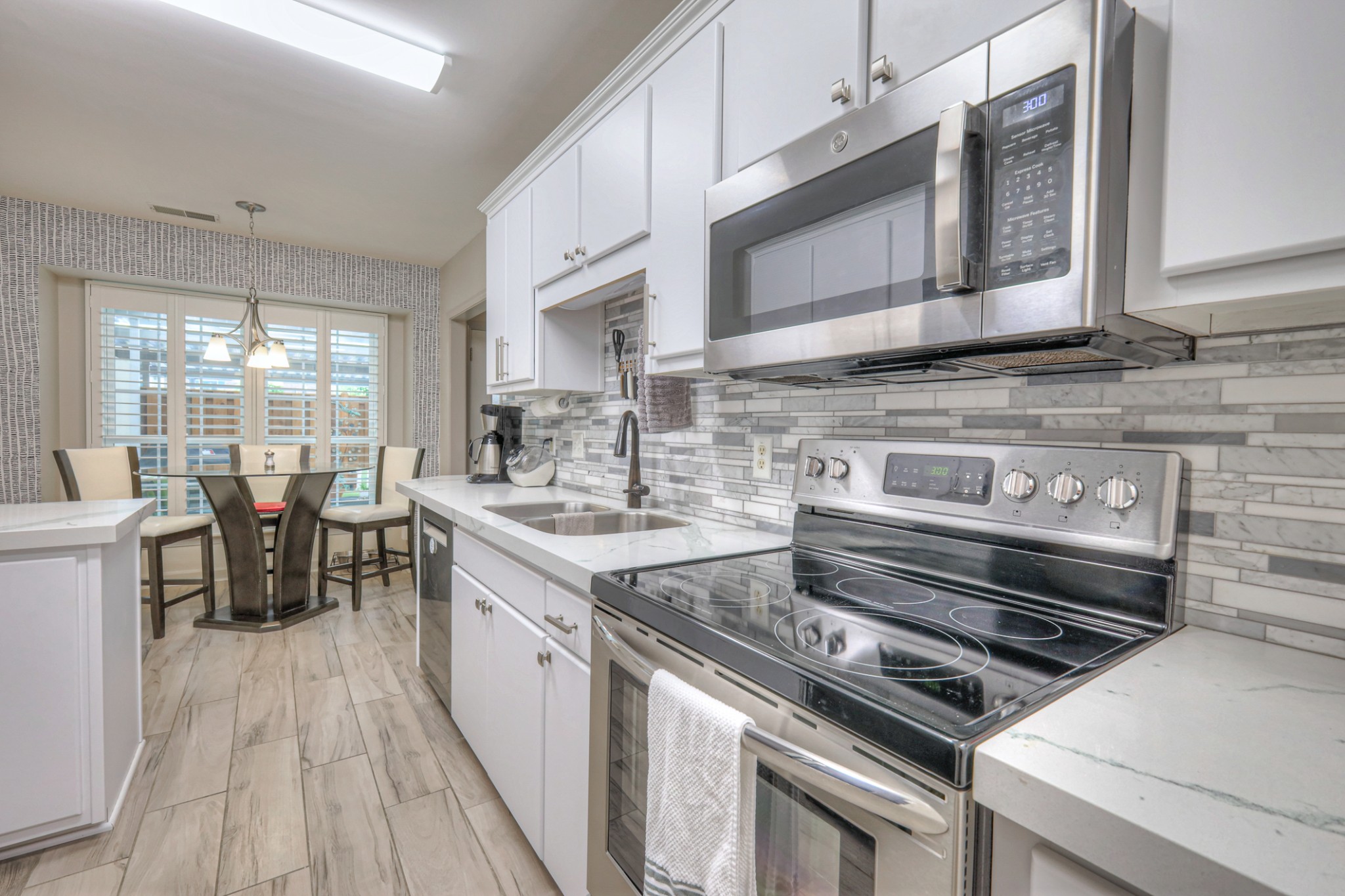 9312 Sawyer Brown Rd