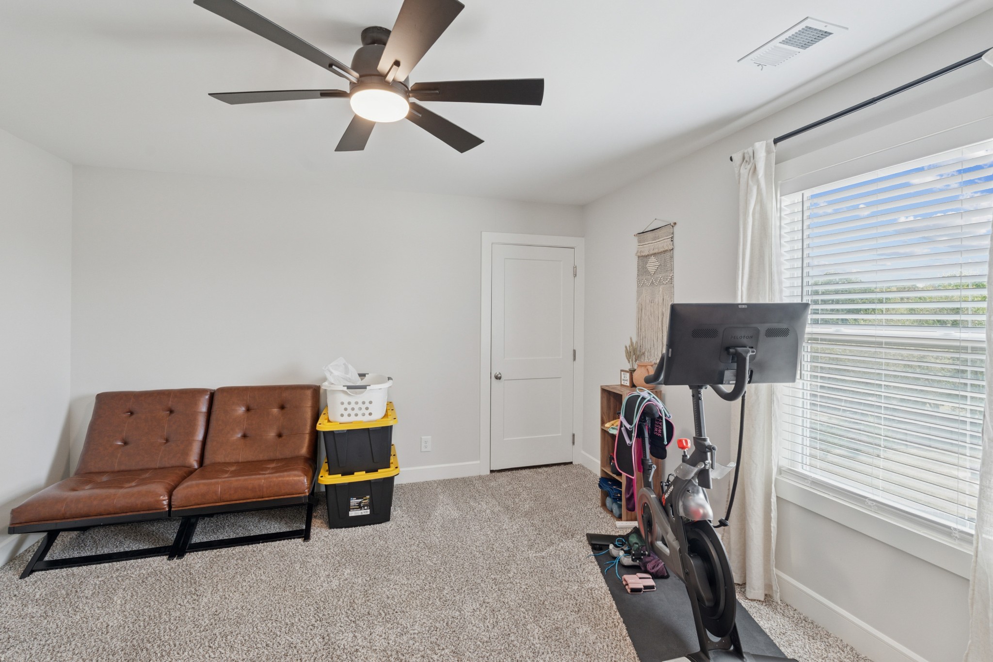 1207 Janie Sue Ct