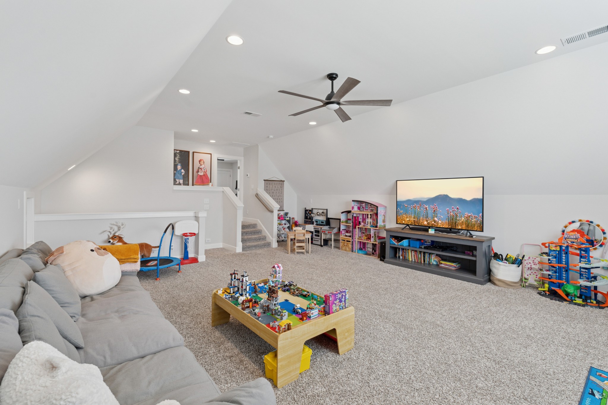 1207 Janie Sue Ct