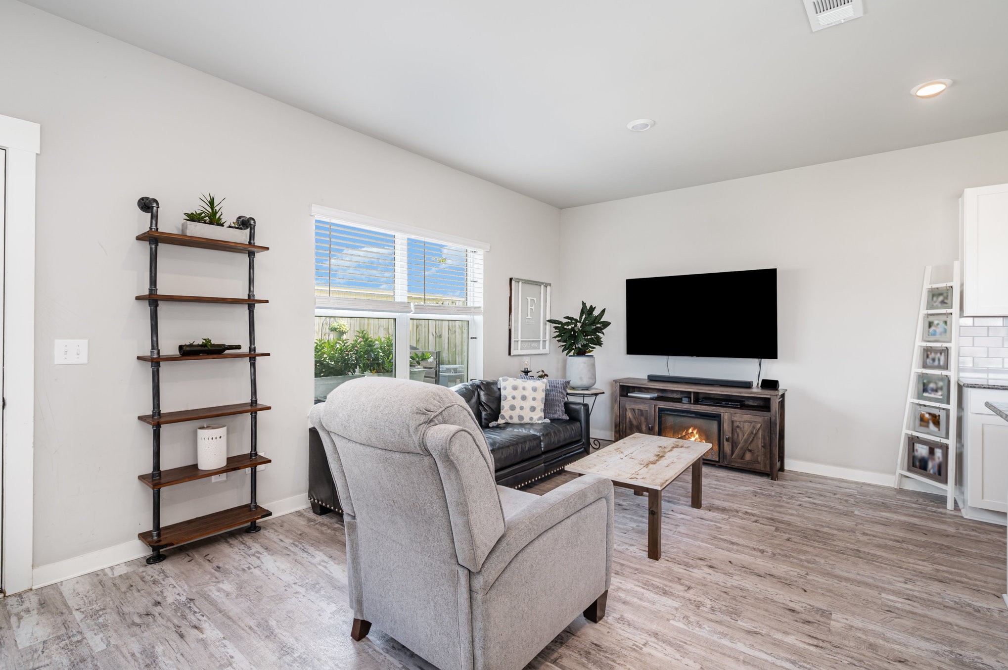 2029 Hardwick Pvt Ln