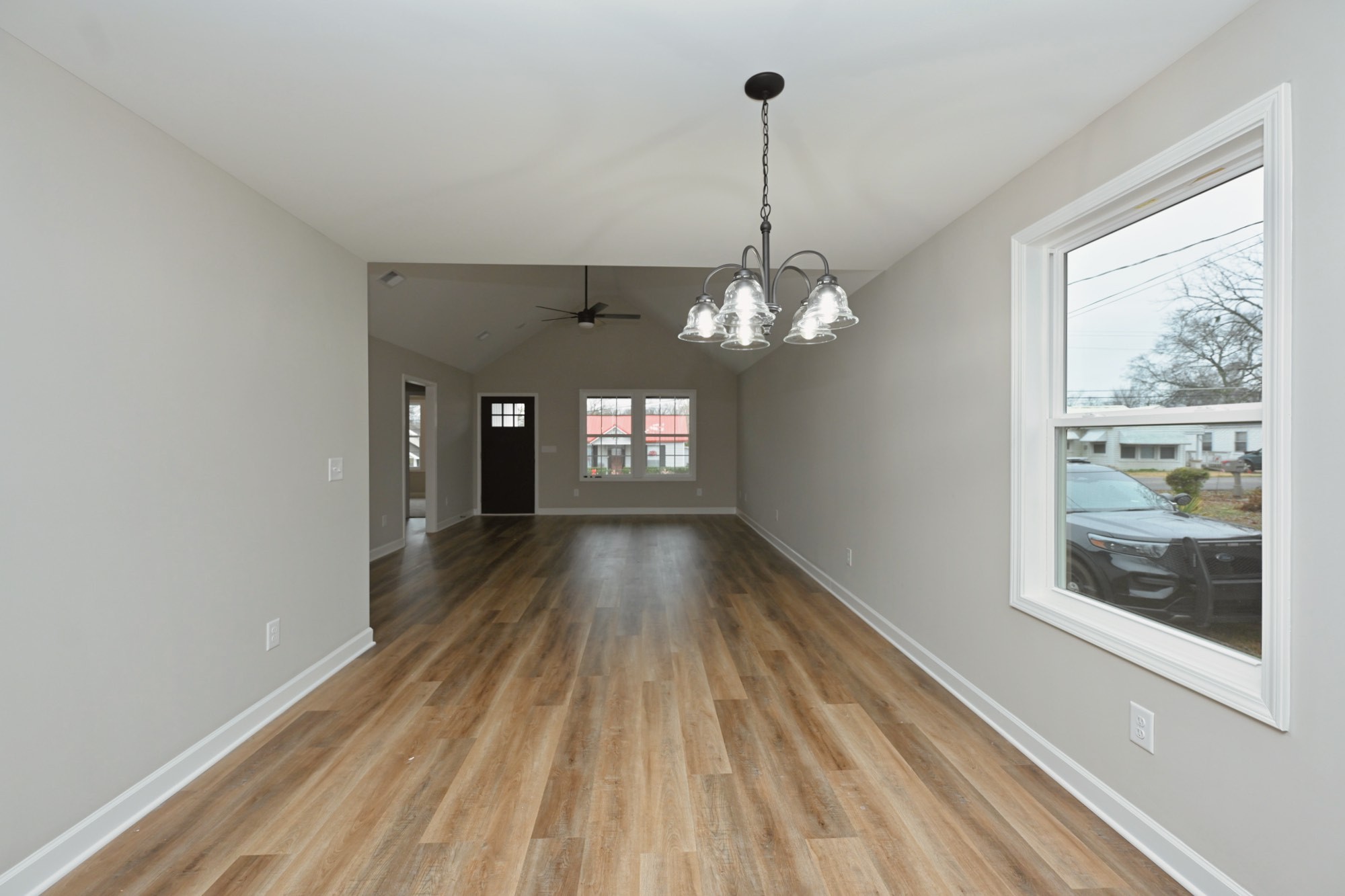 128 W Morningside Dr