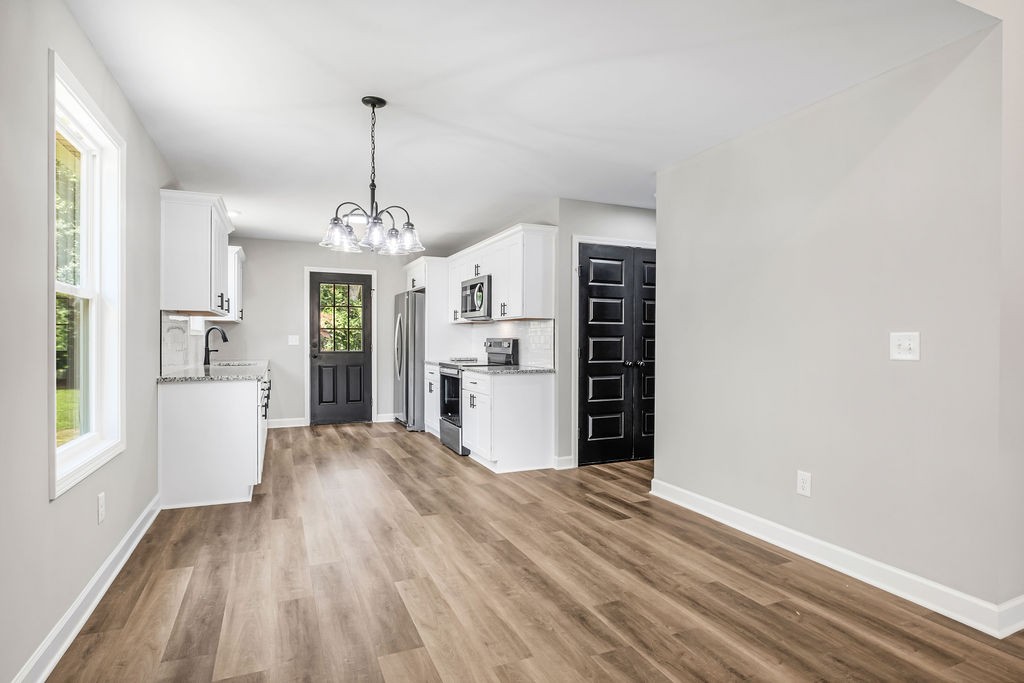 128 W Morningside Dr