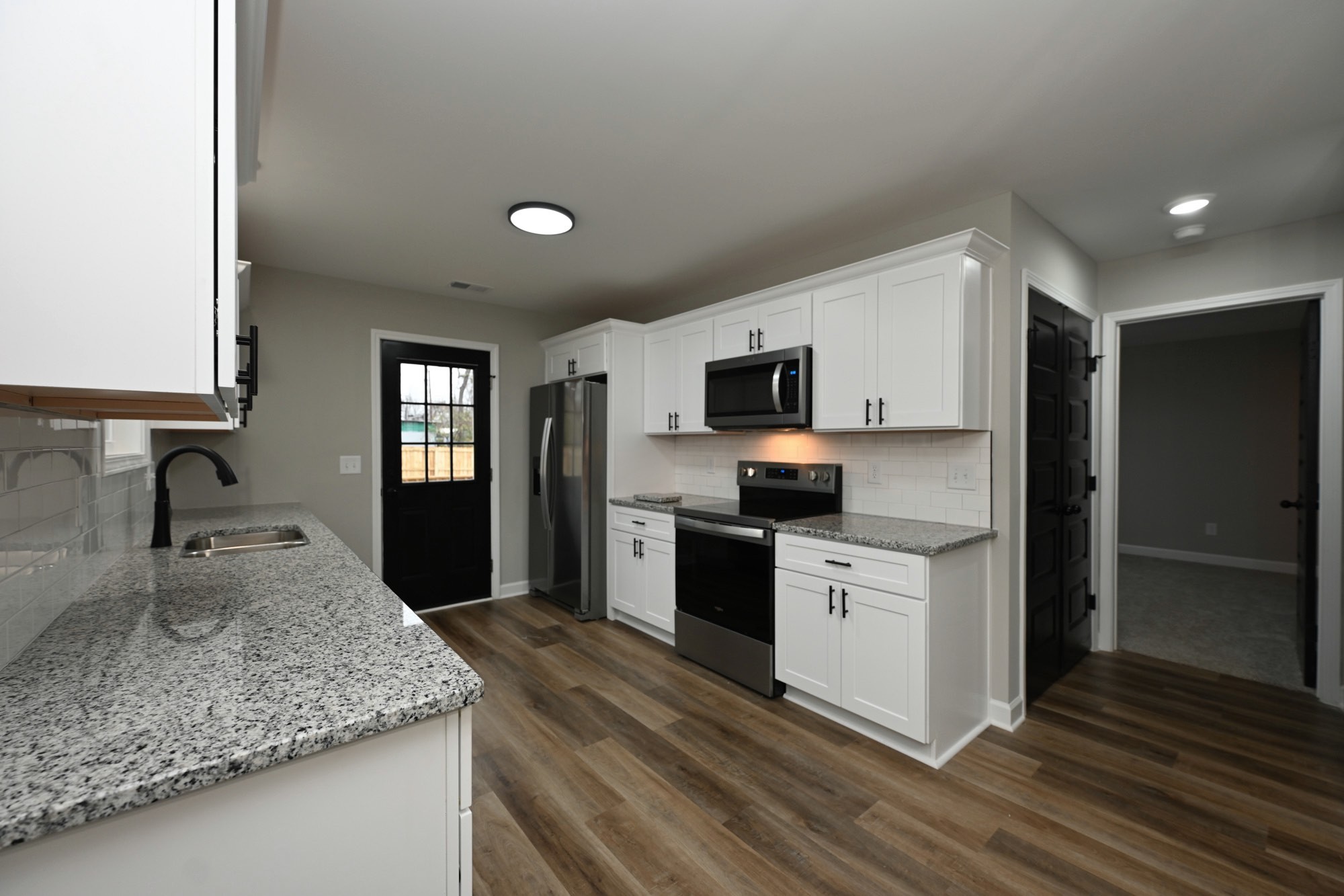 128 W Morningside Dr