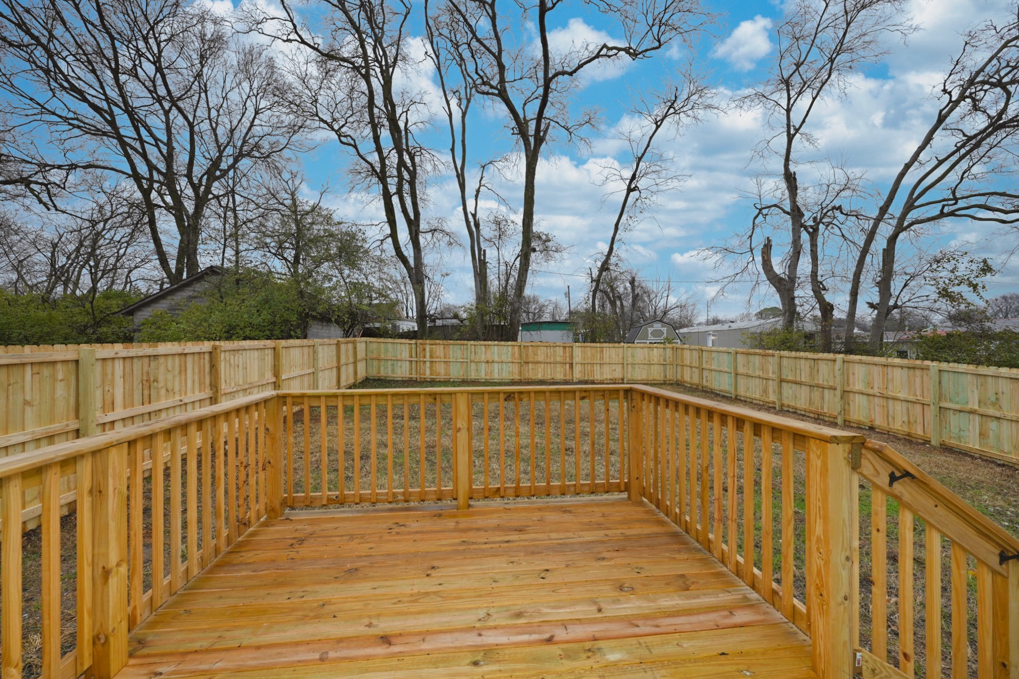 128 W Morningside Dr