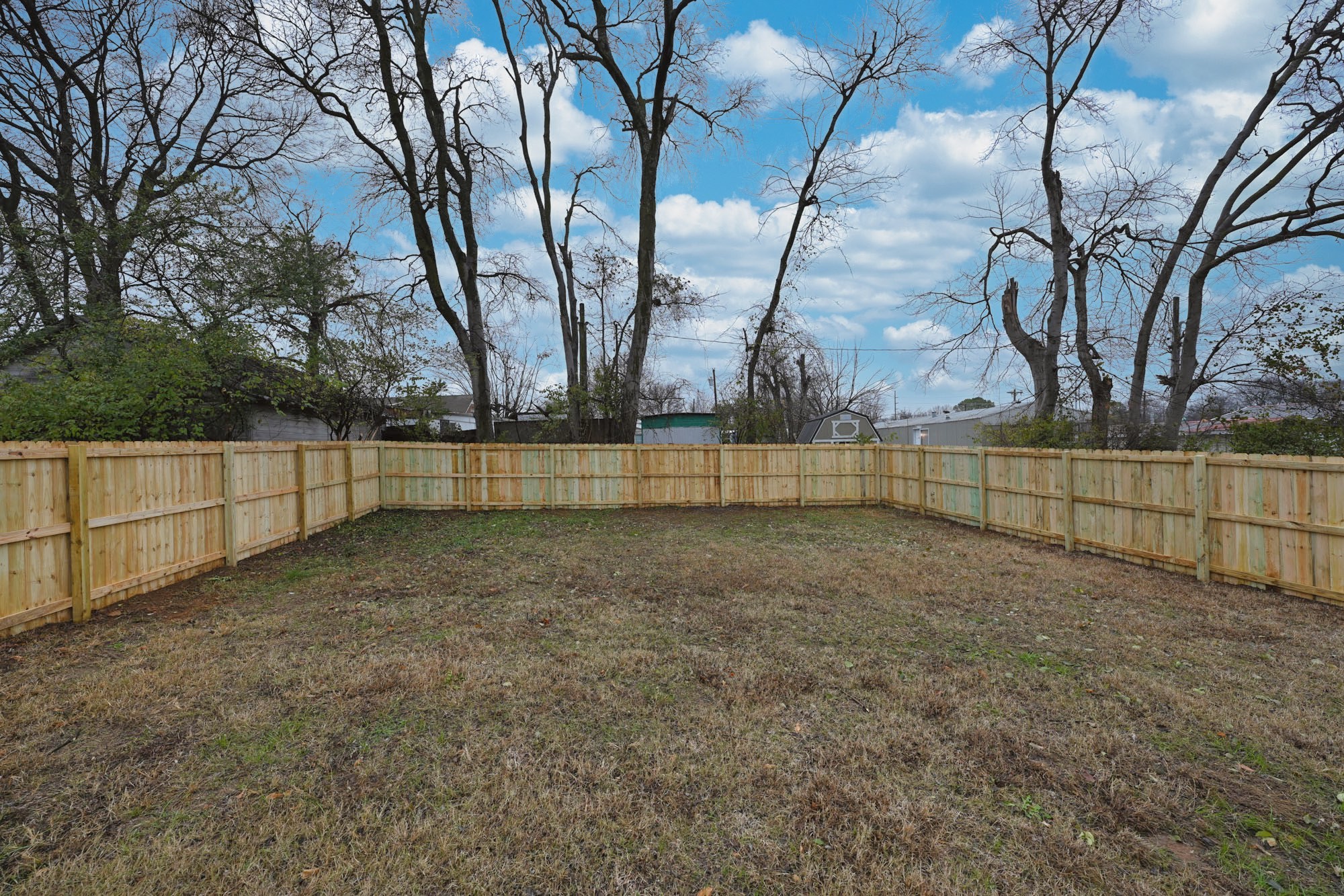 128 W Morningside Dr