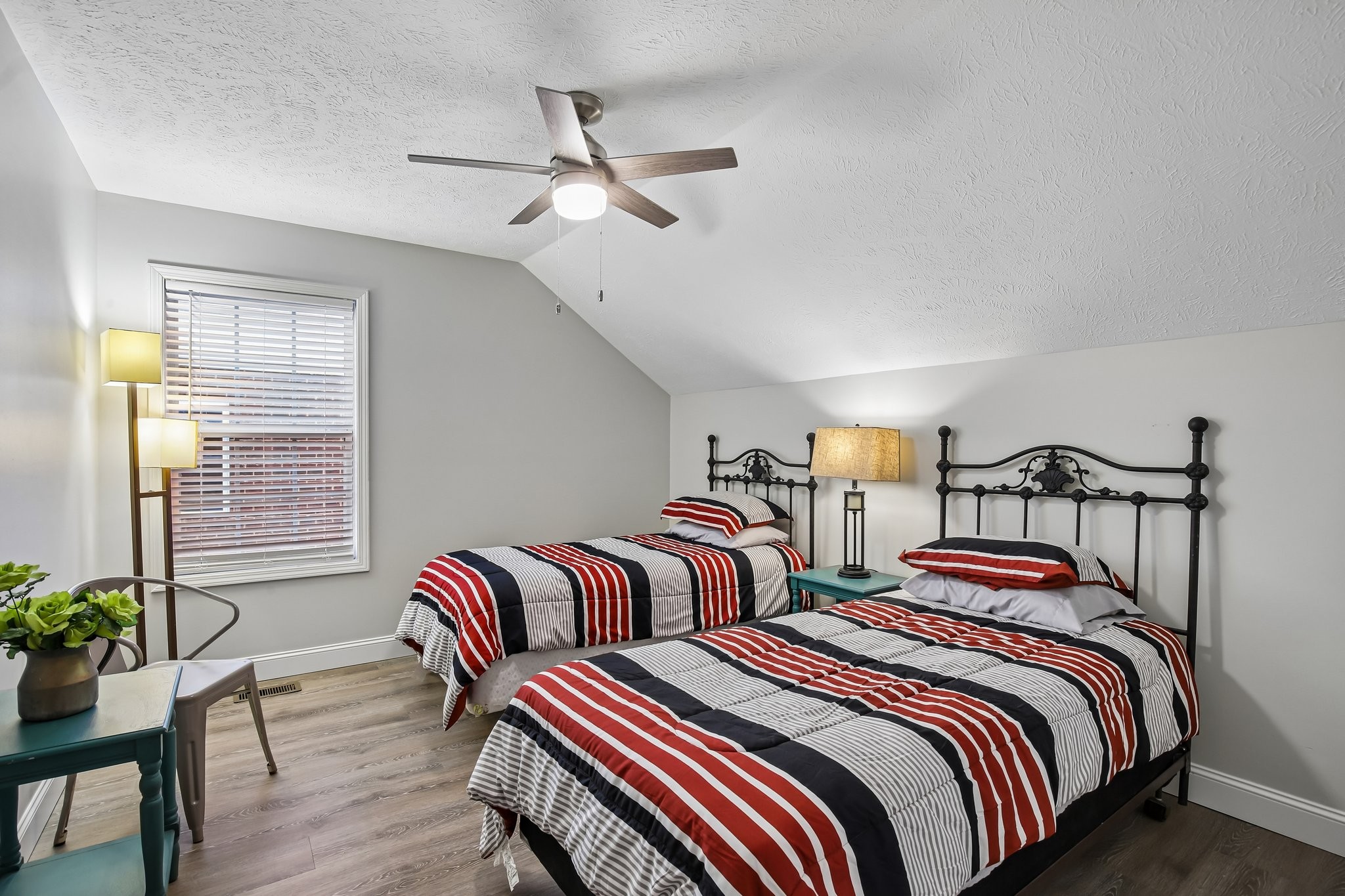 163 Nashboro Grns