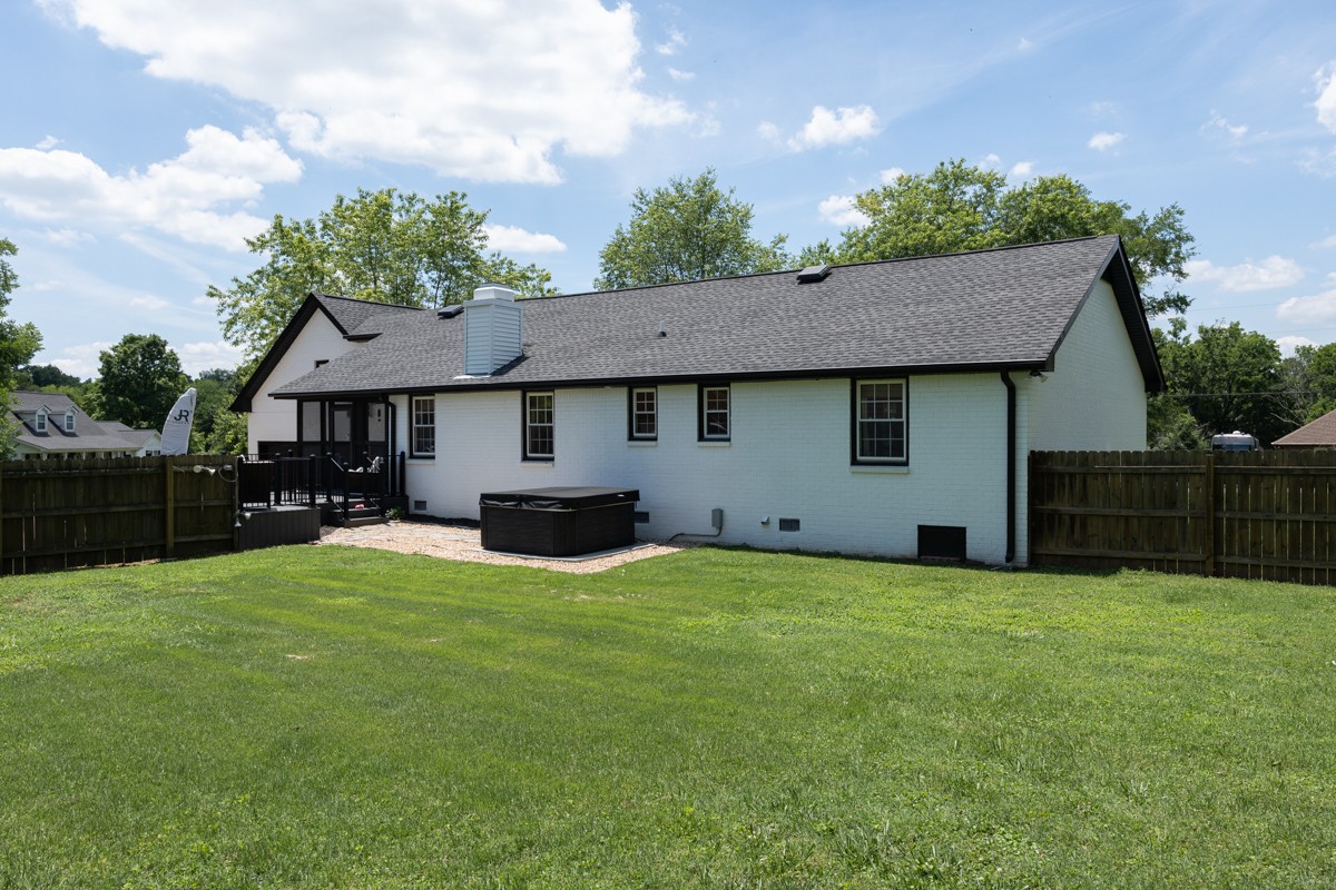 1014 Brookwood Dr