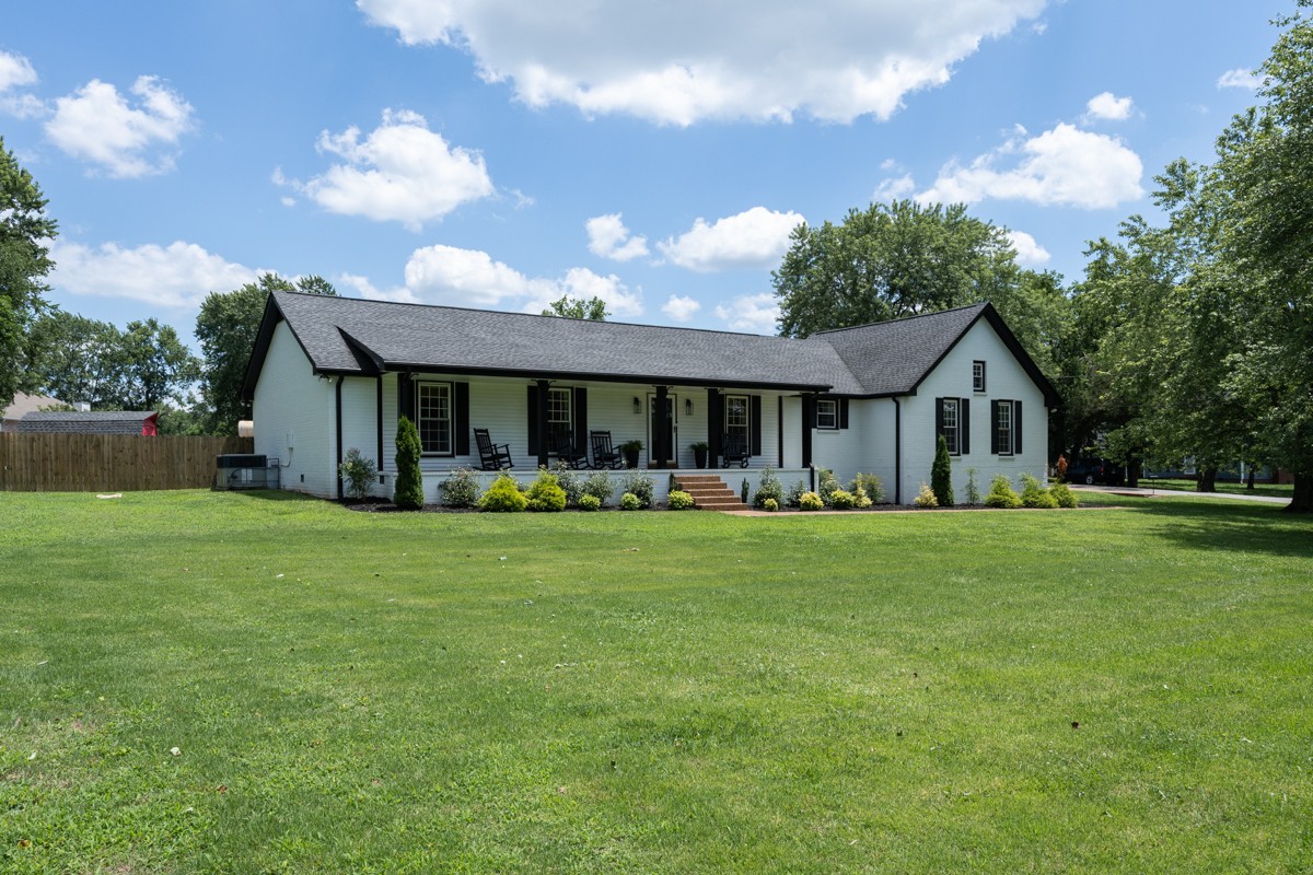 1014 Brookwood Dr