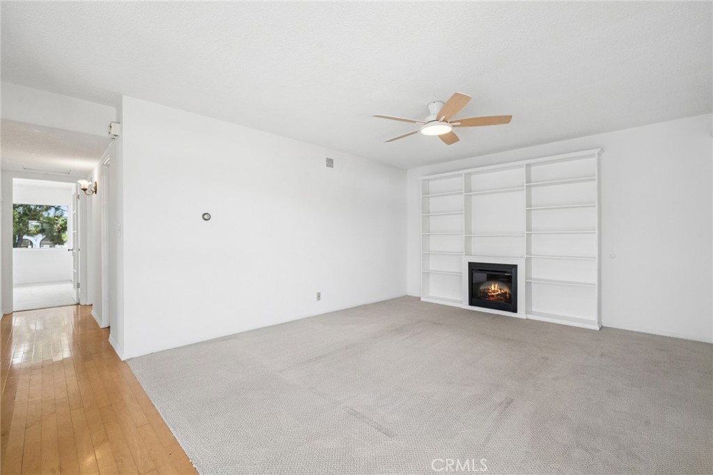 1706 Westcliff