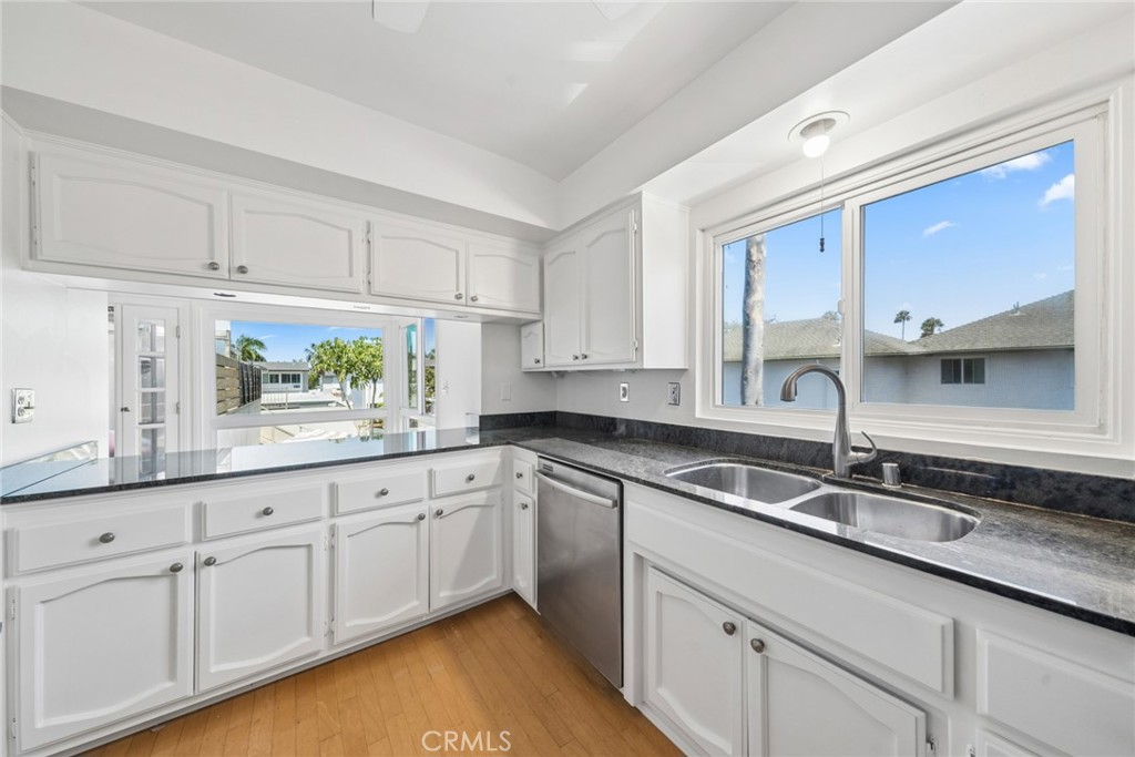 1706 Westcliff