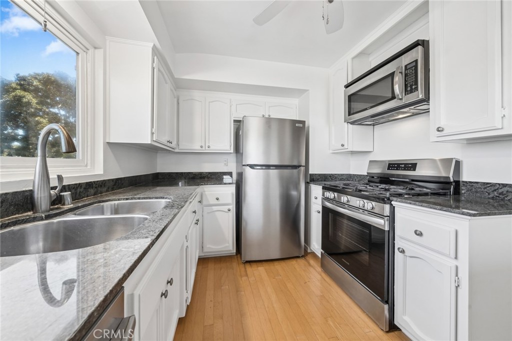 1706 Westcliff