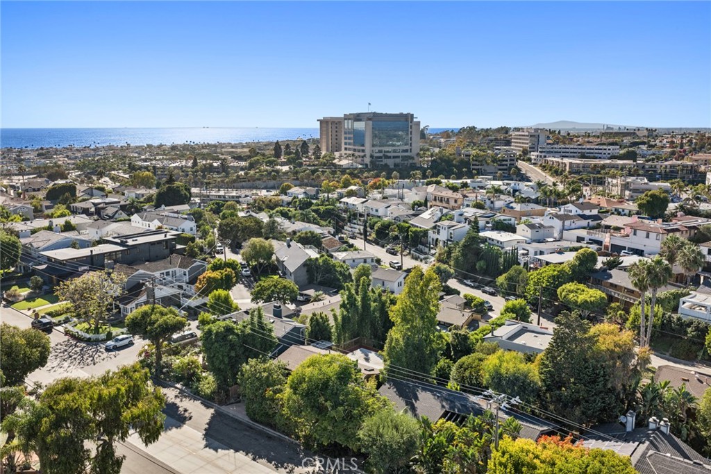 413 Santa Ana
