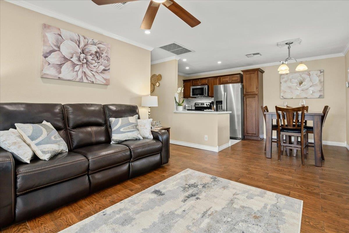 140 UWAPO Rd Unit: 51-203