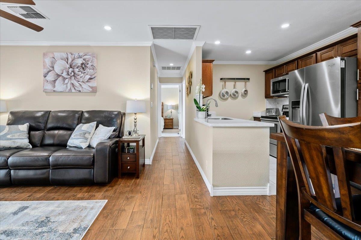 140 UWAPO Rd Unit: 51-203