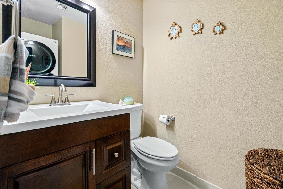 140 UWAPO Rd Unit: 51-203