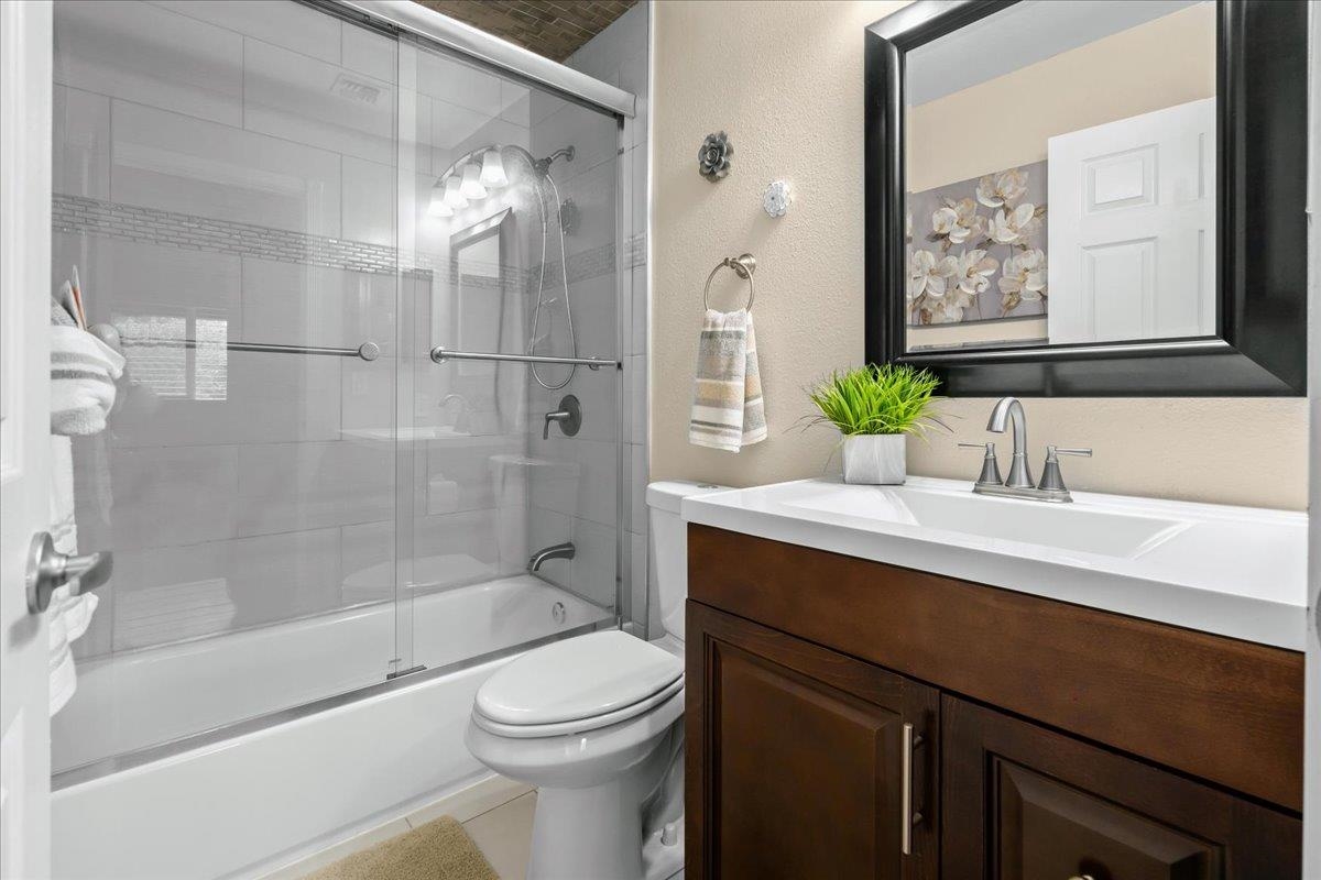 140 UWAPO Rd Unit: 51-203