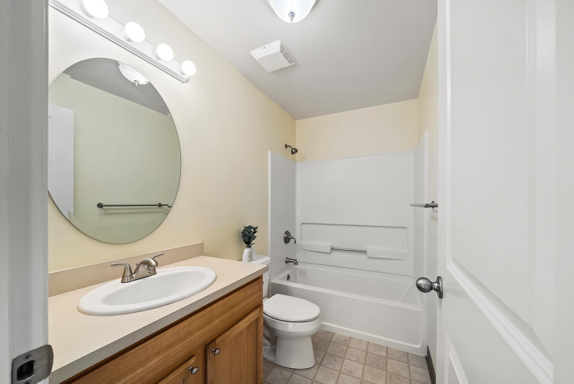35 Katie Ln Unit: 733