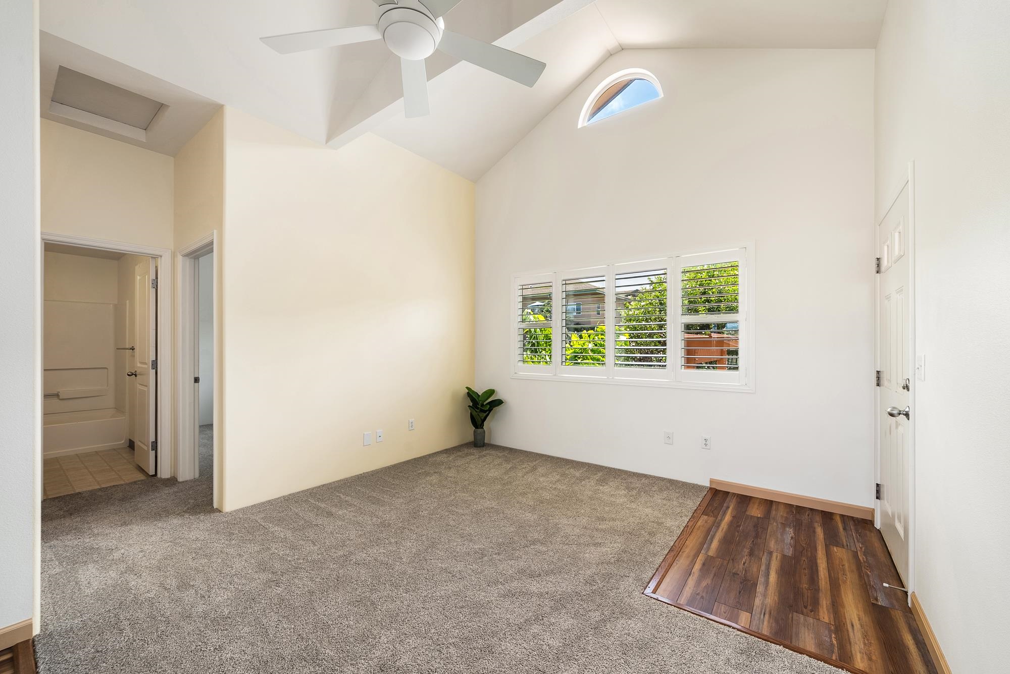 35 Katie Ln Unit: 733