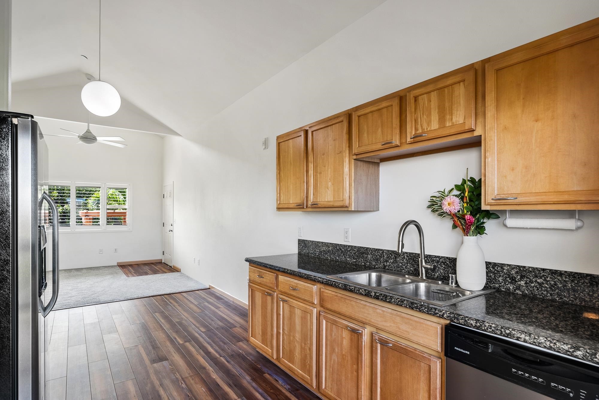 35 Katie Ln Unit: 733