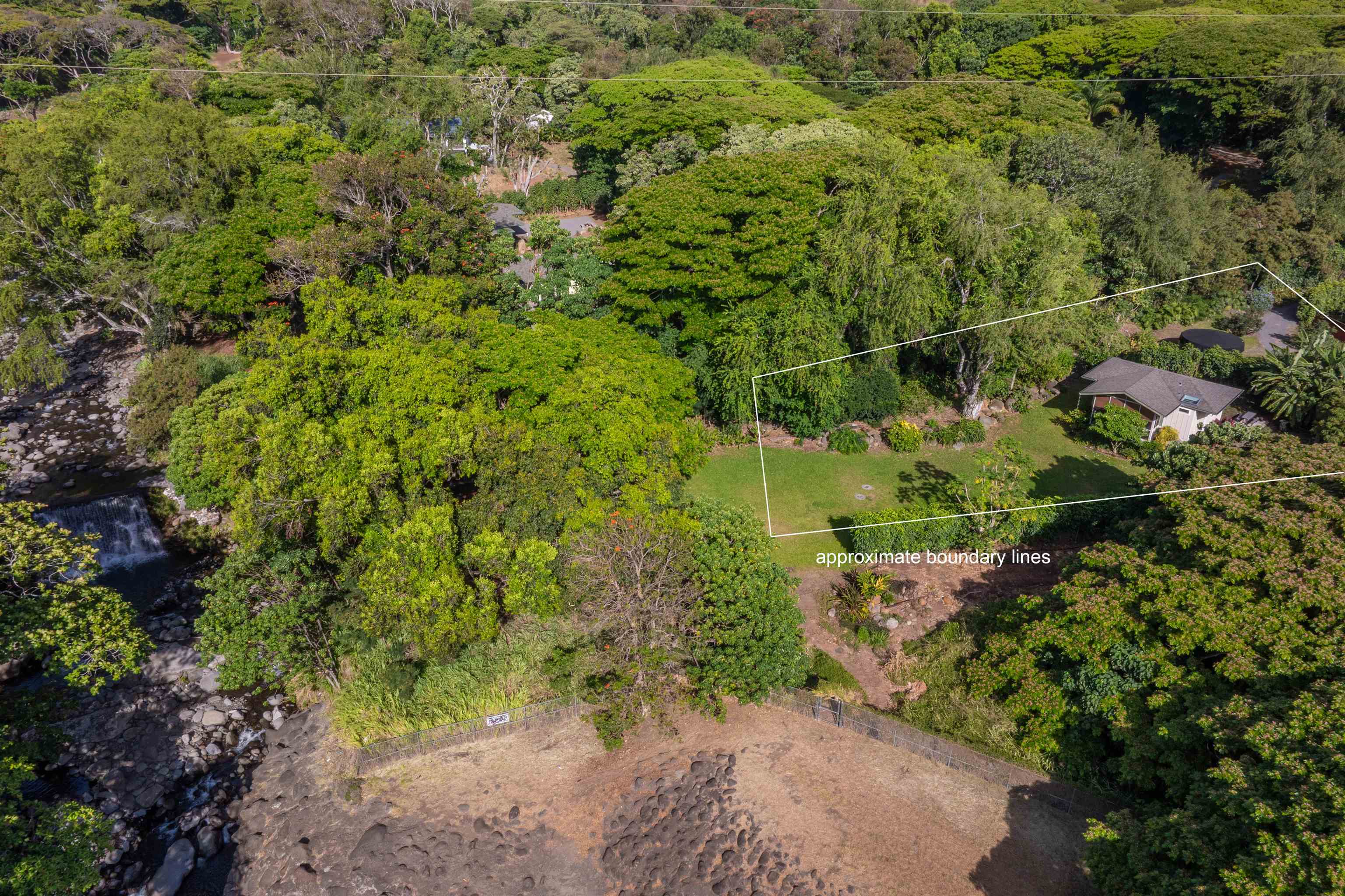 2541 Mokuhau Rd Unit: B