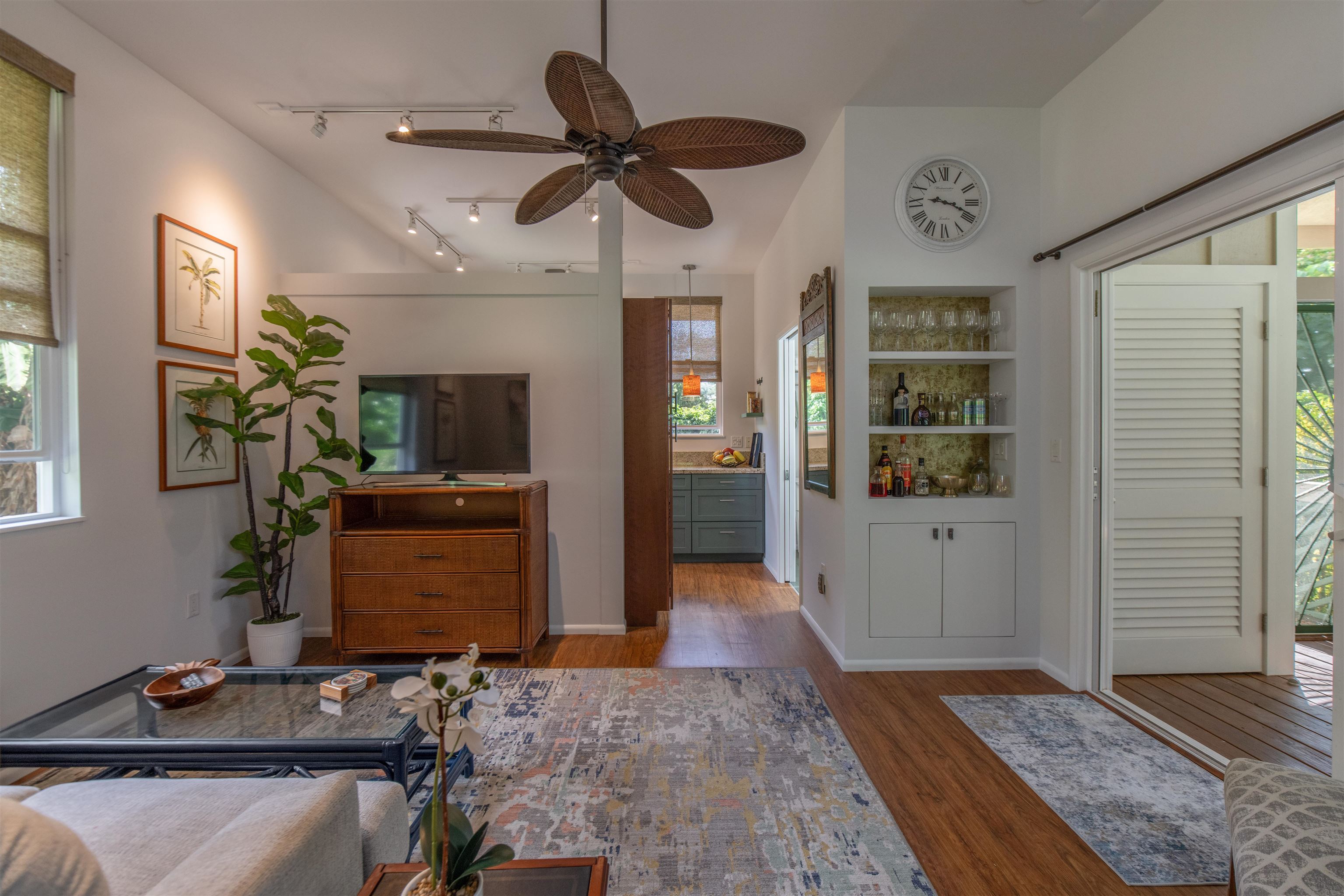 2541 Mokuhau Rd Unit: B