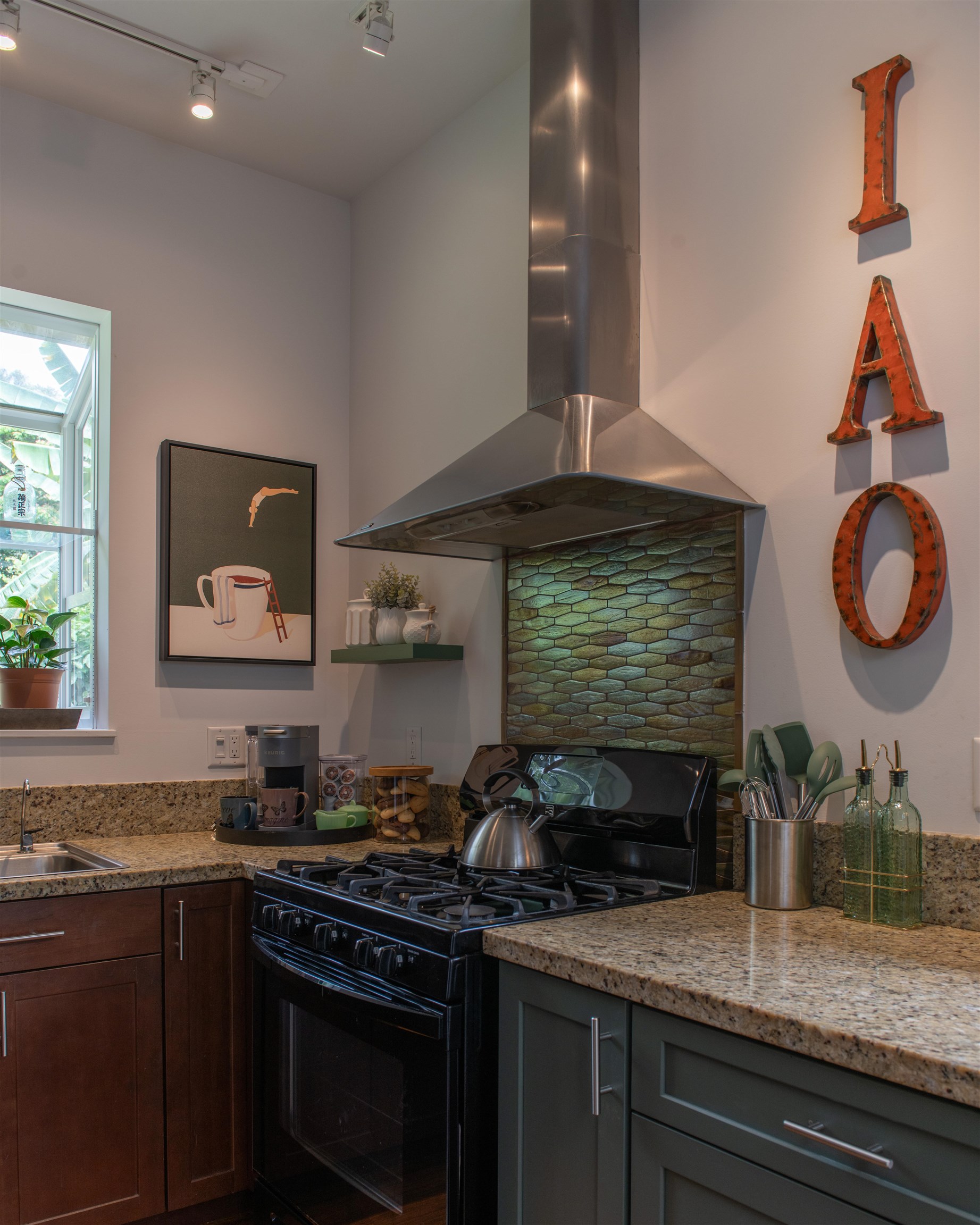 2541 Mokuhau Rd Unit: B