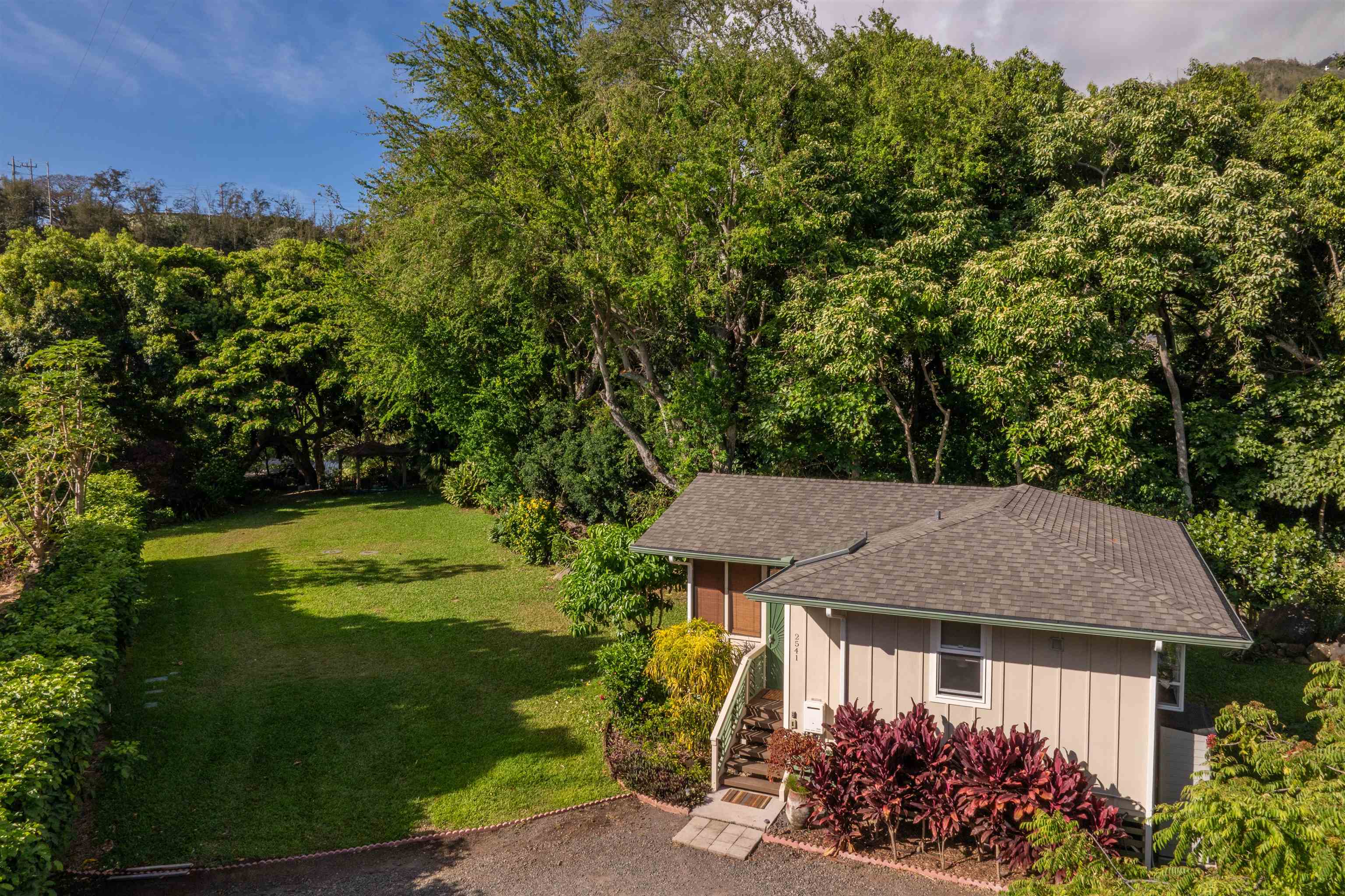 2541 Mokuhau Rd Unit: B
