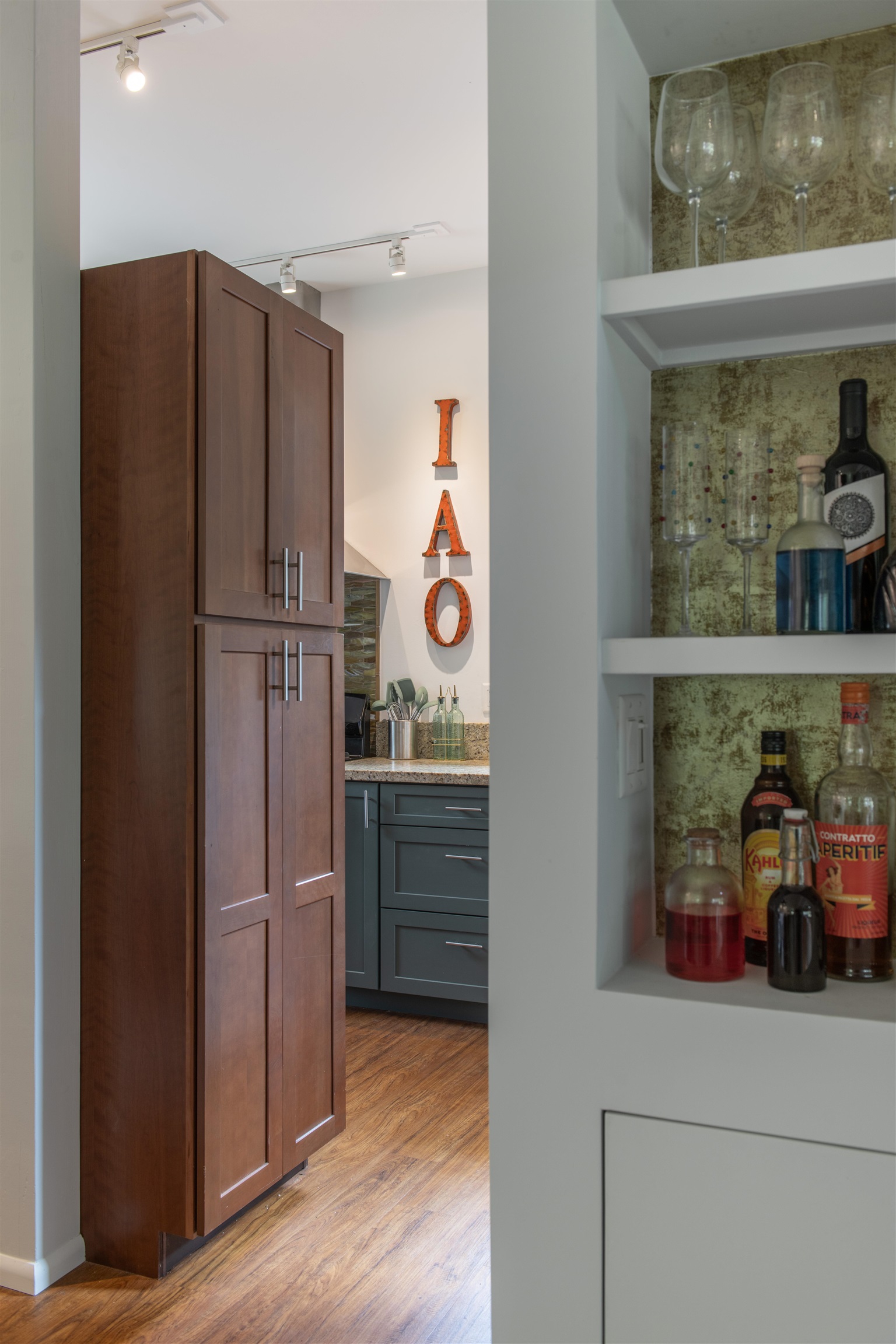 2541 Mokuhau Rd Unit: B