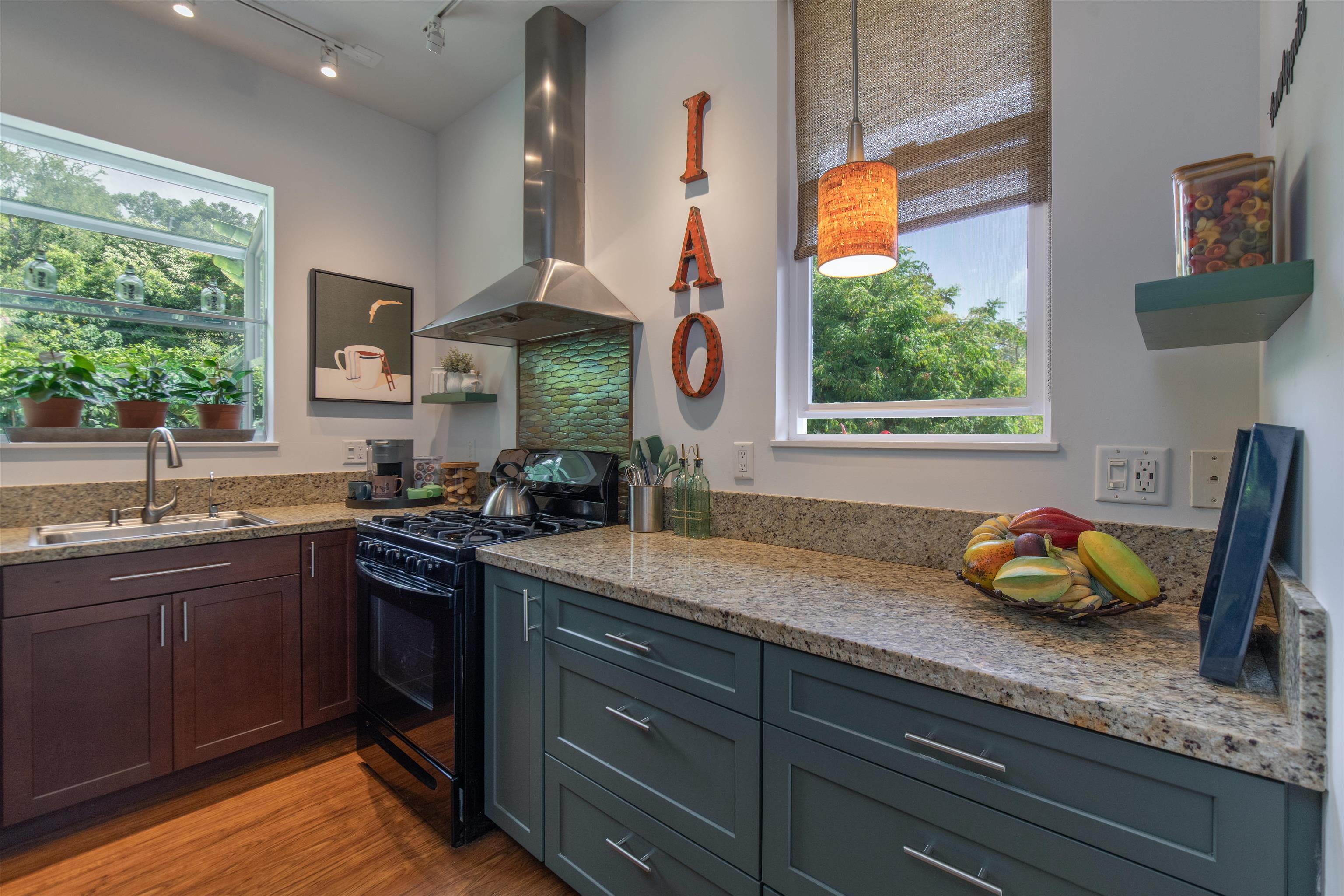 2541 Mokuhau Rd Unit: B