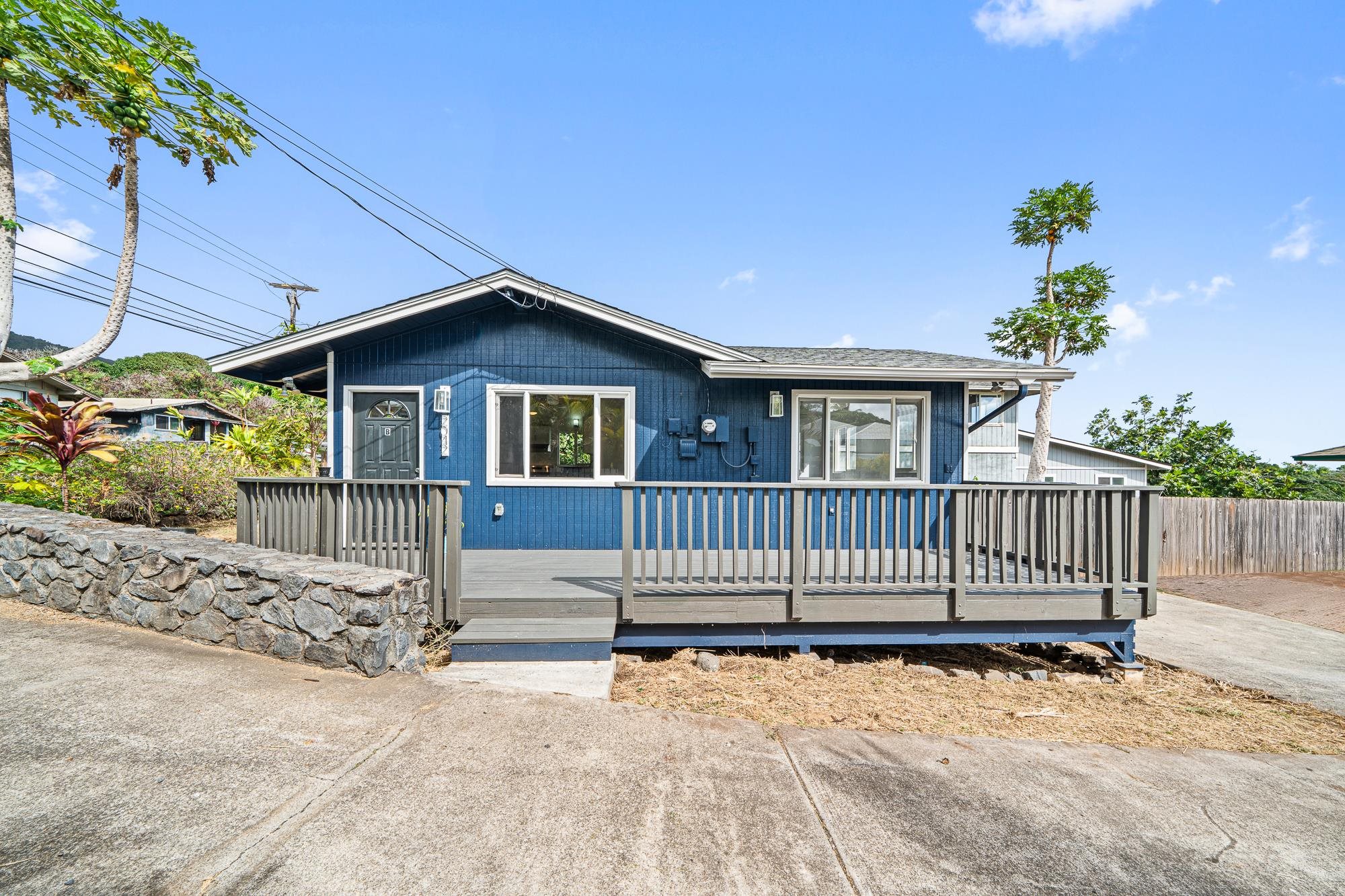 2042 Kahekili Hwy Unit: B