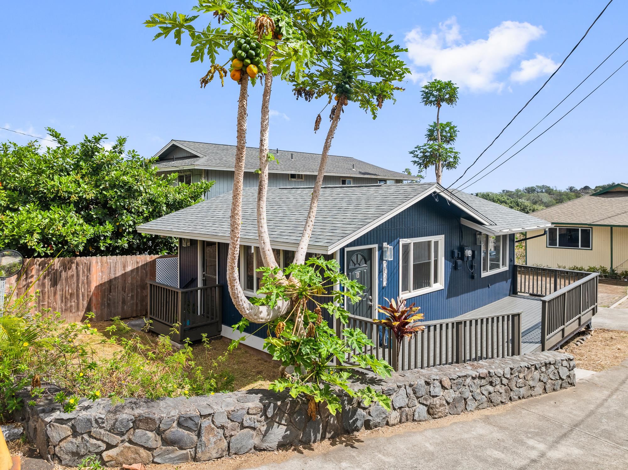 2042 Kahekili Hwy Unit: B