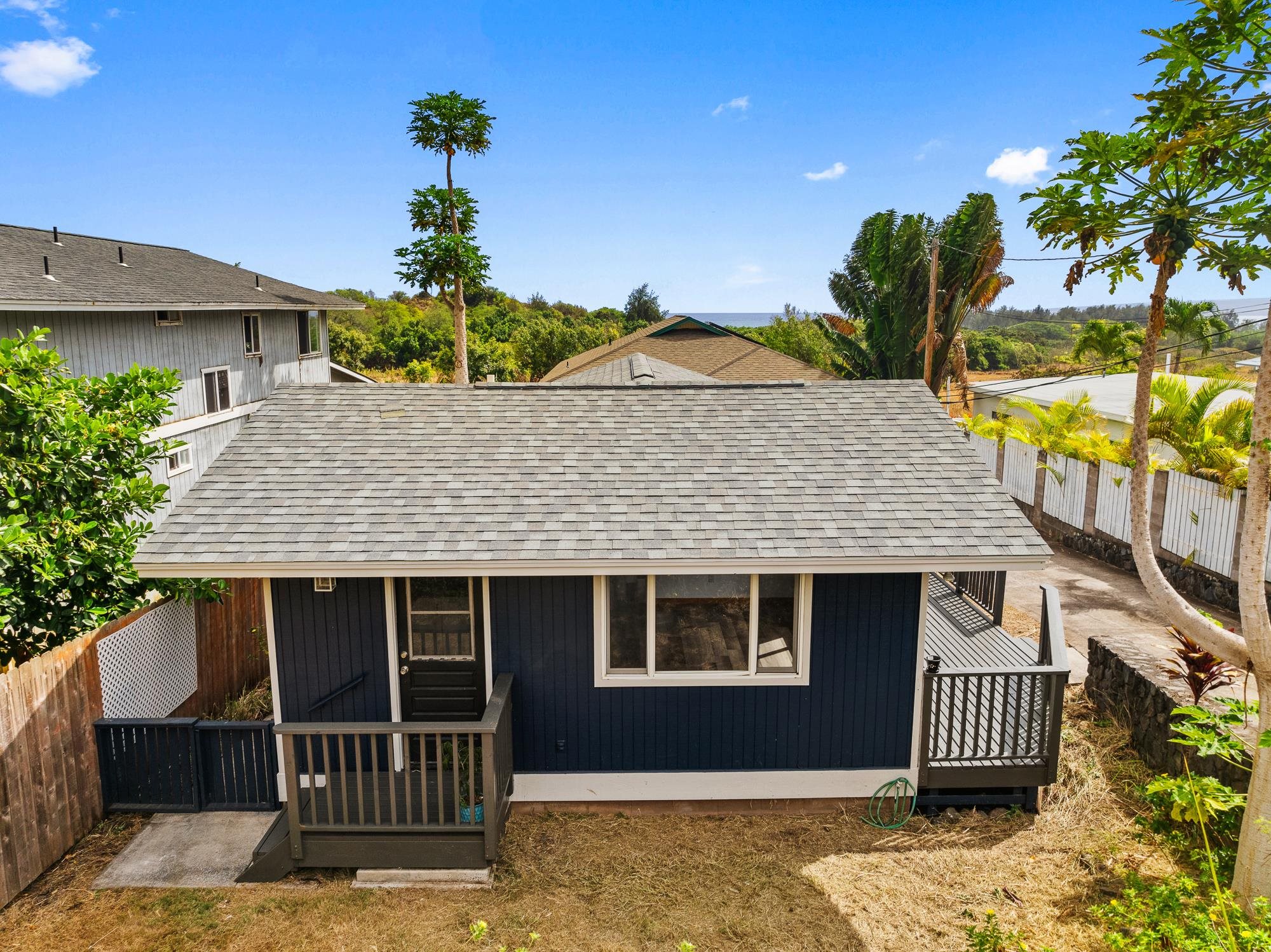 2042 Kahekili Hwy Unit: B