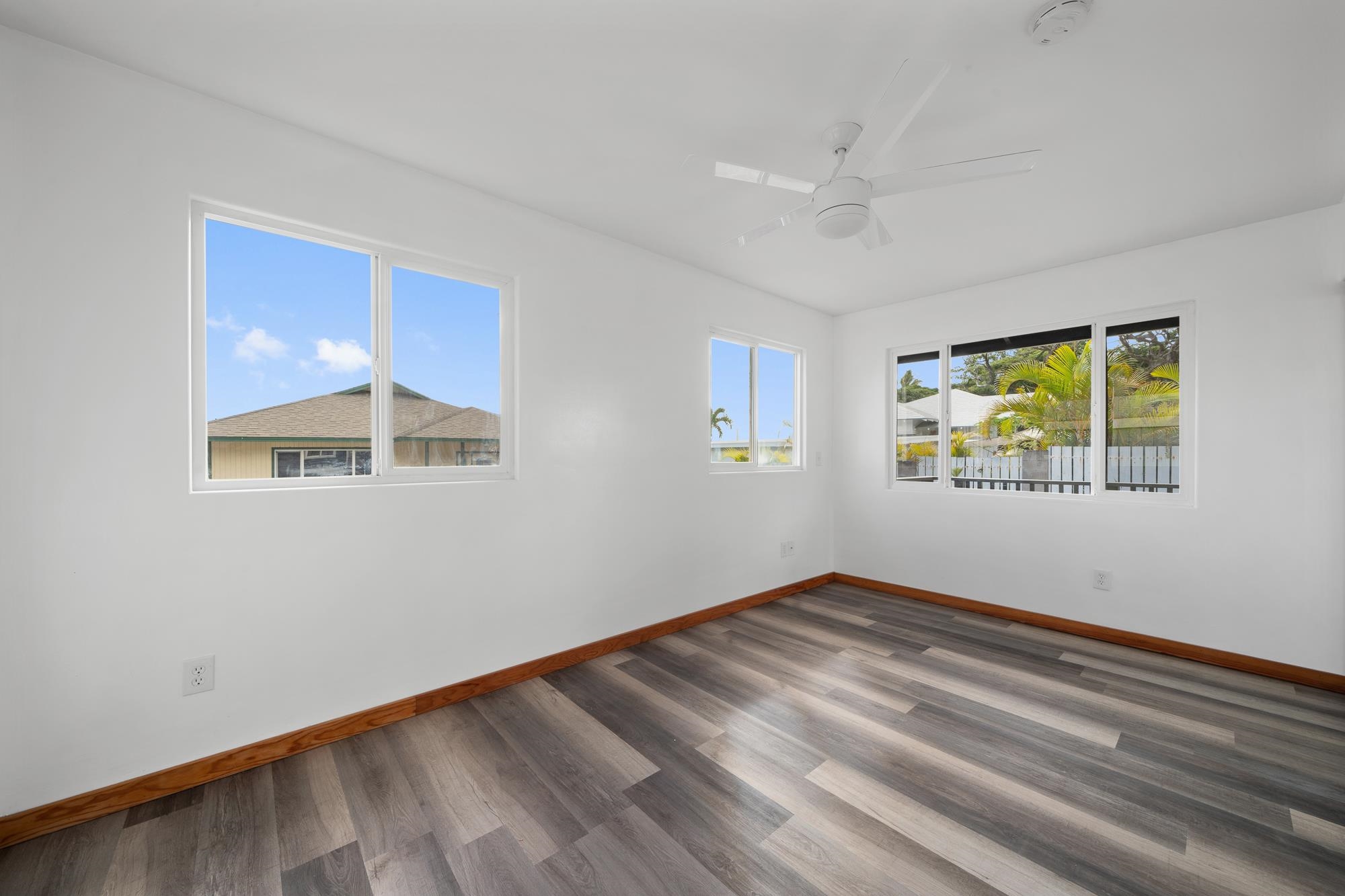 2042 Kahekili Hwy Unit: B