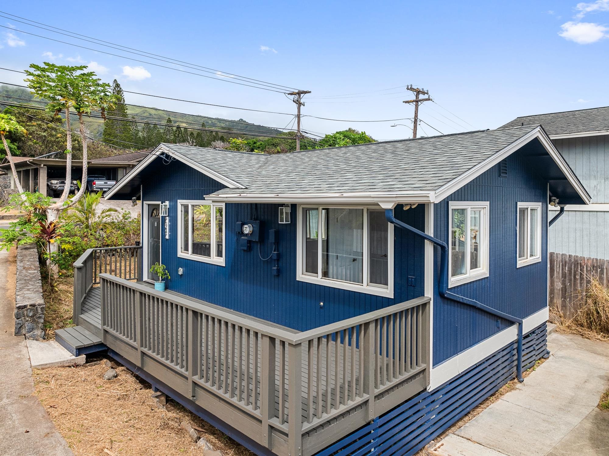 2042 Kahekili Hwy Unit: B