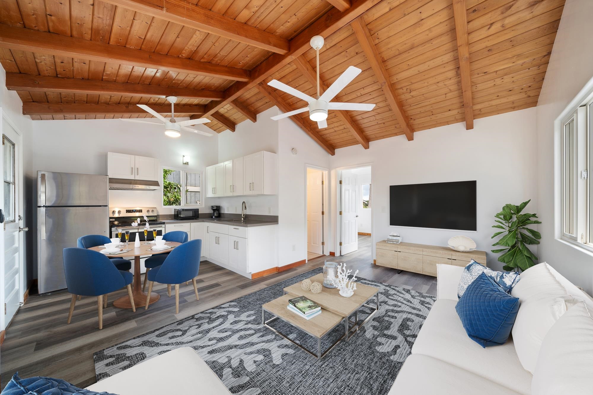 2042 Kahekili Hwy Unit: B